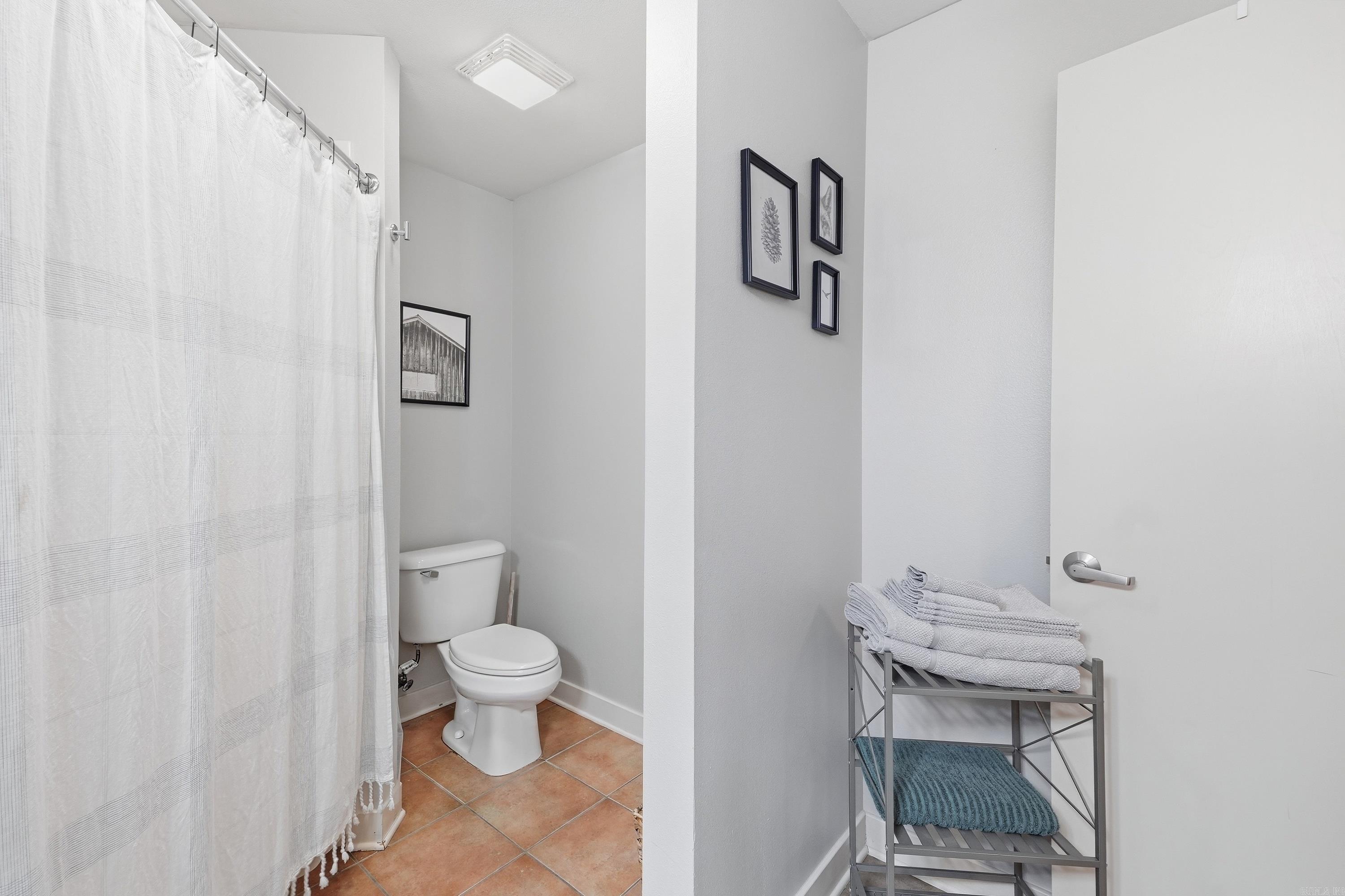 515 E Capitol Avenue 107 Property Photo 24