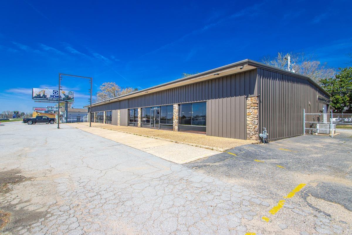 15522 Interstate 30 Property Photo 6