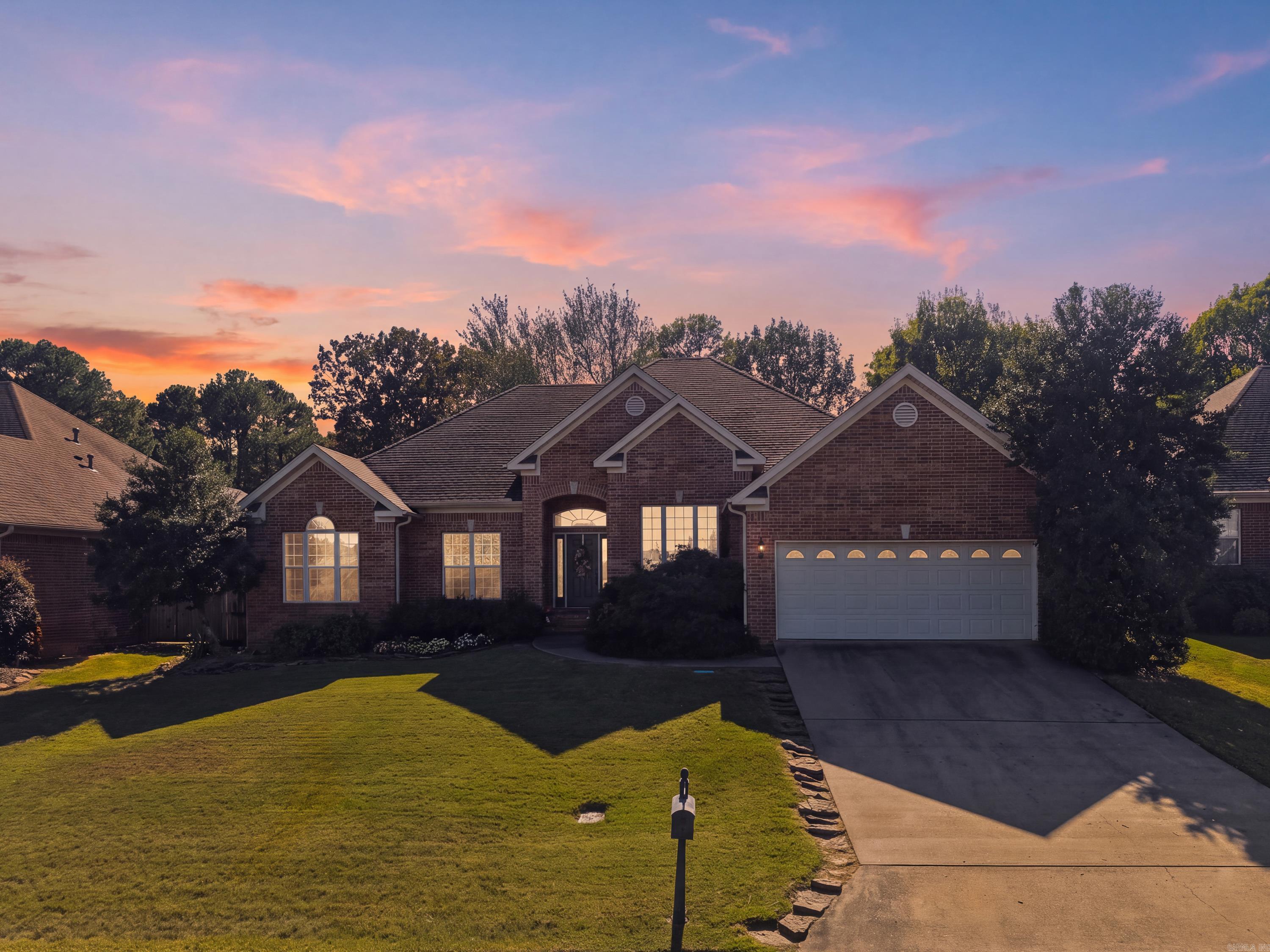 4815 Dover Lane Property Photo 1