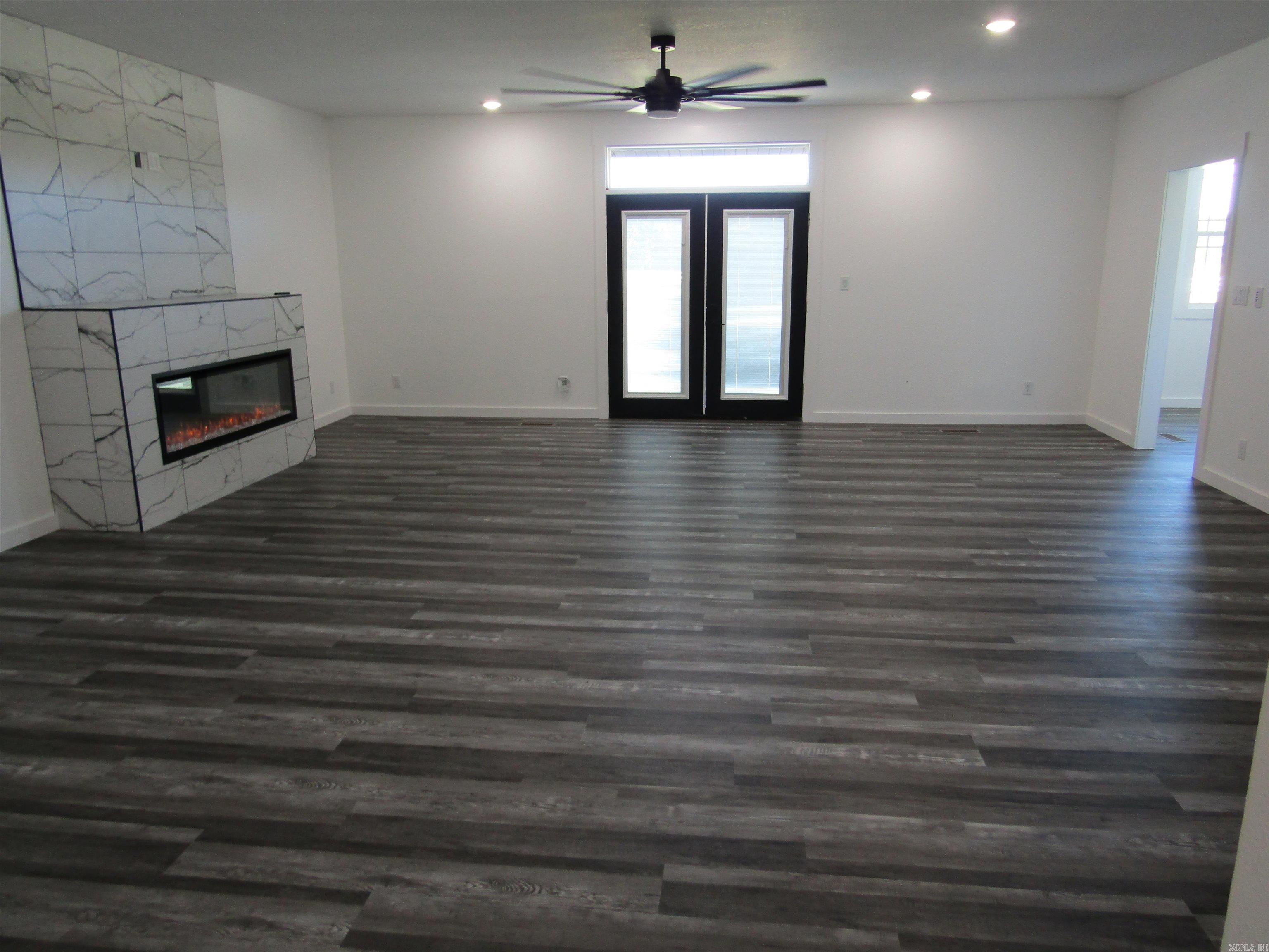 2501 Barnhill Road Property Photo 4