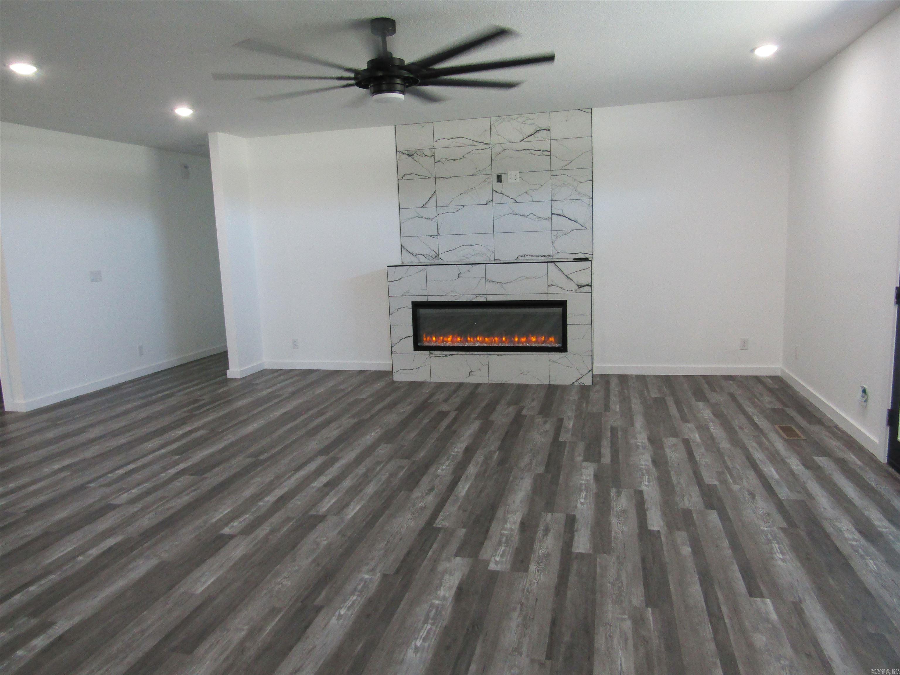 2501 Barnhill Road Property Photo 5