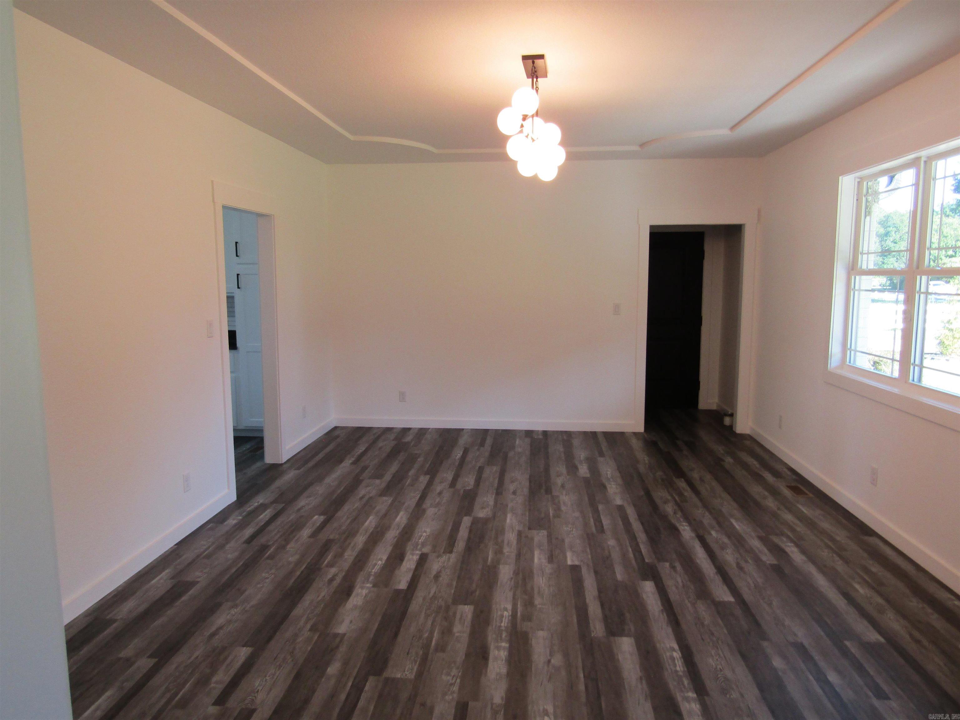 2501 Barnhill Road Property Photo 7