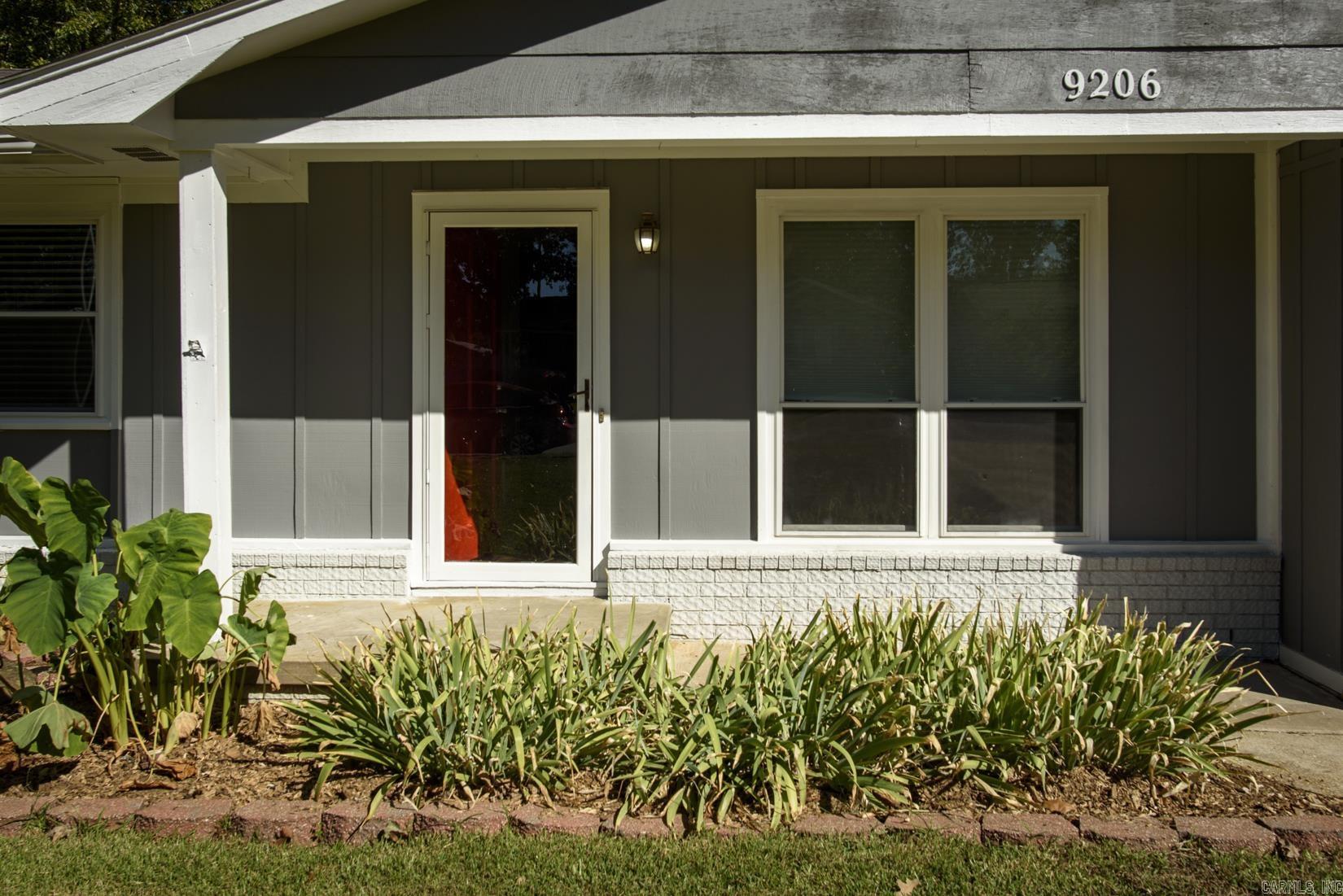 9206 Woodbine Drive Property Photo 4