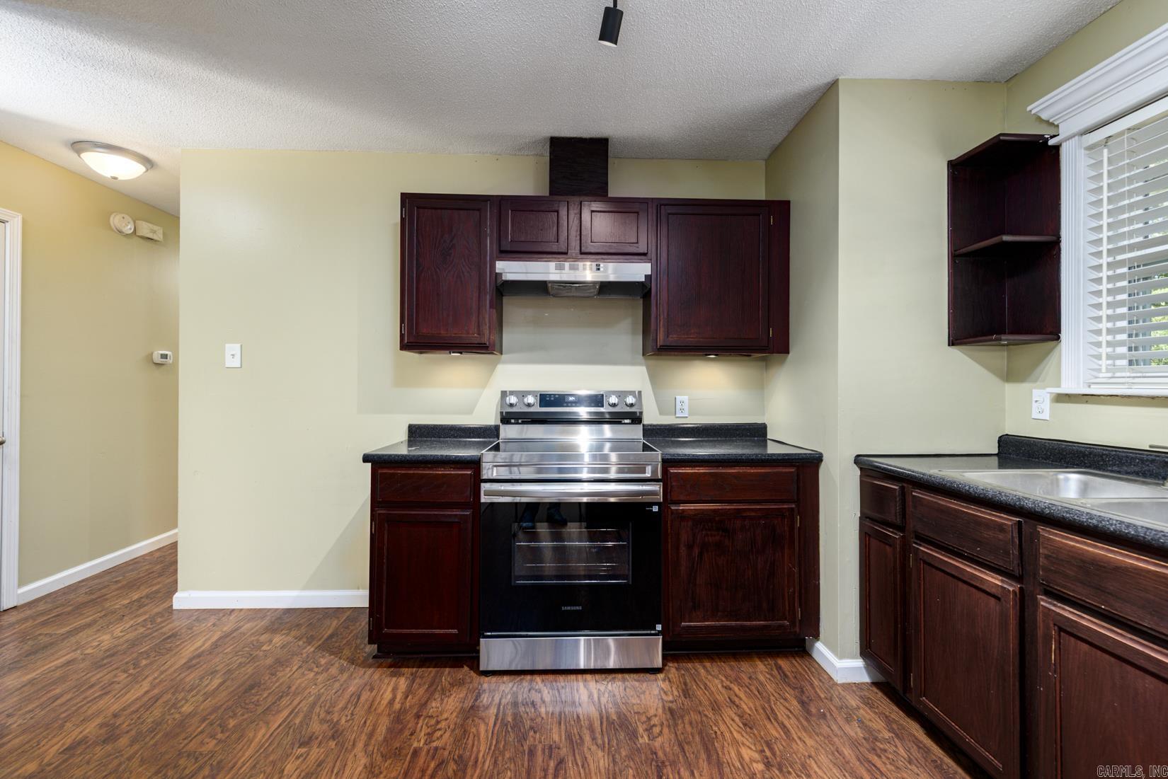 9206 Woodbine Drive Property Photo 13