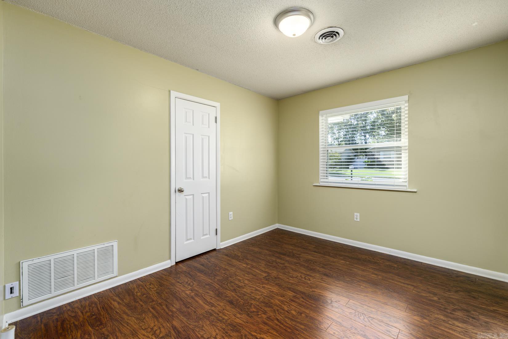 9206 Woodbine Drive Property Photo 22