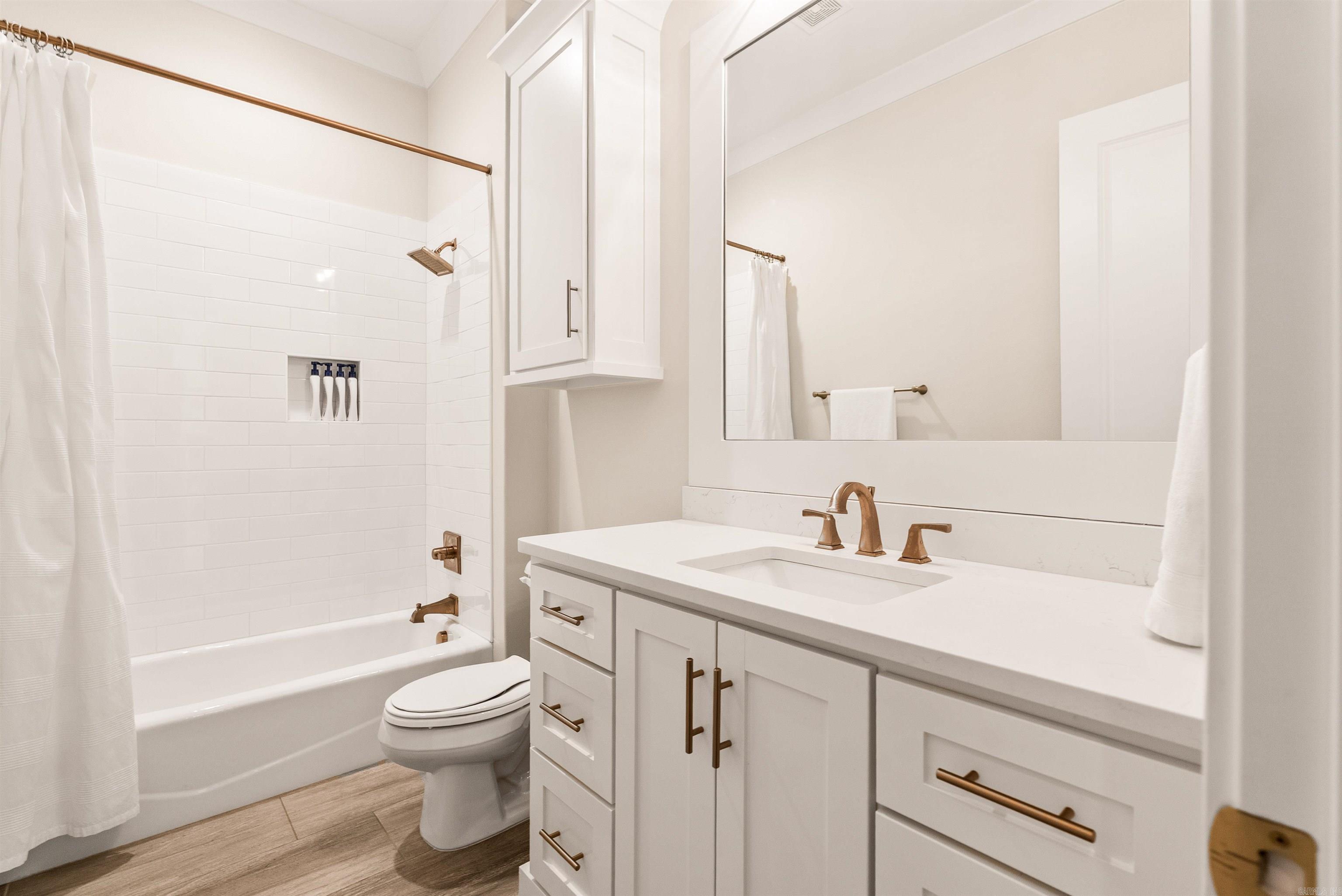 108 Belles Fleurs Boulevard Property Photo 29