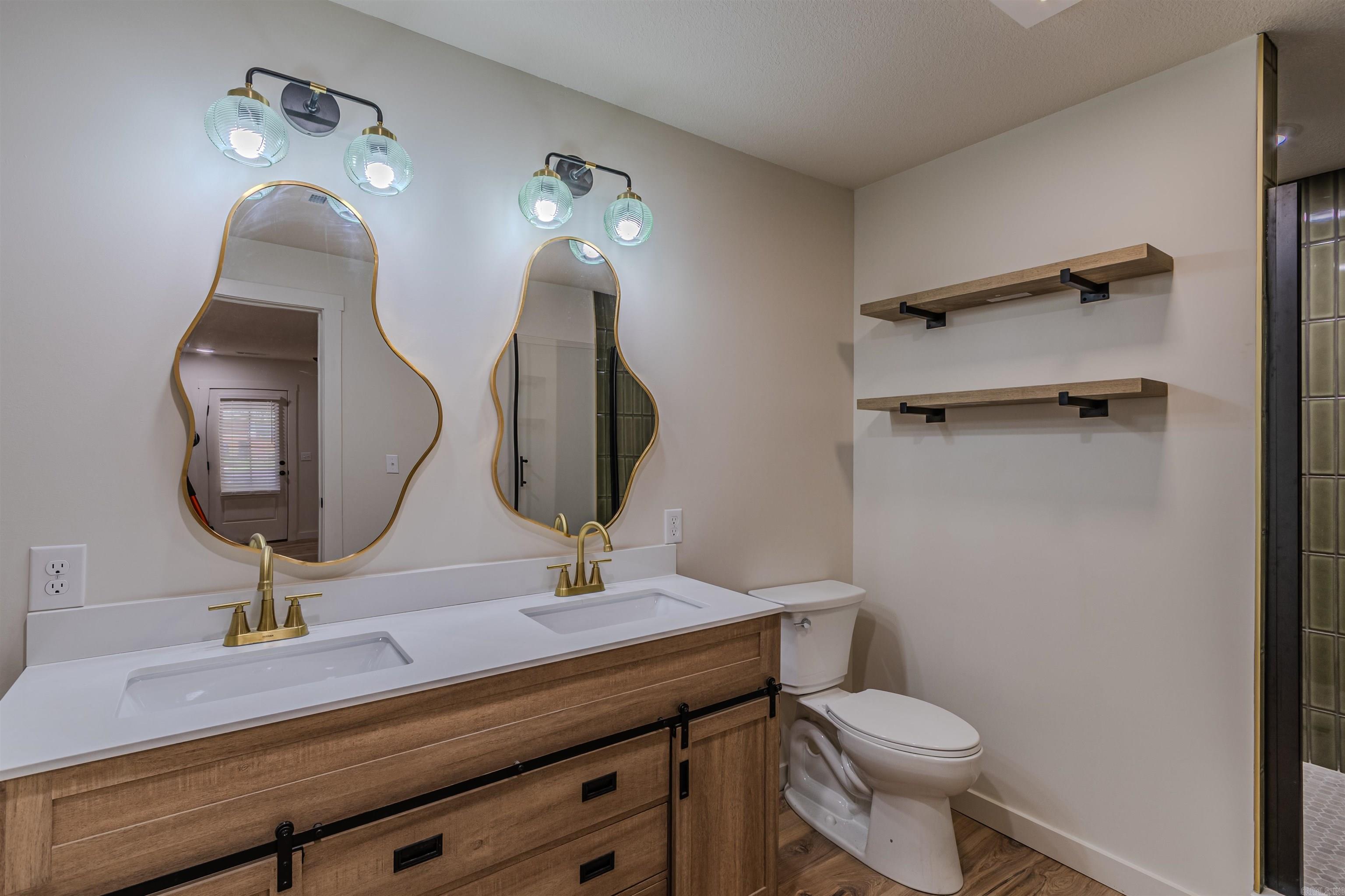 109 Highview Property Photo 8