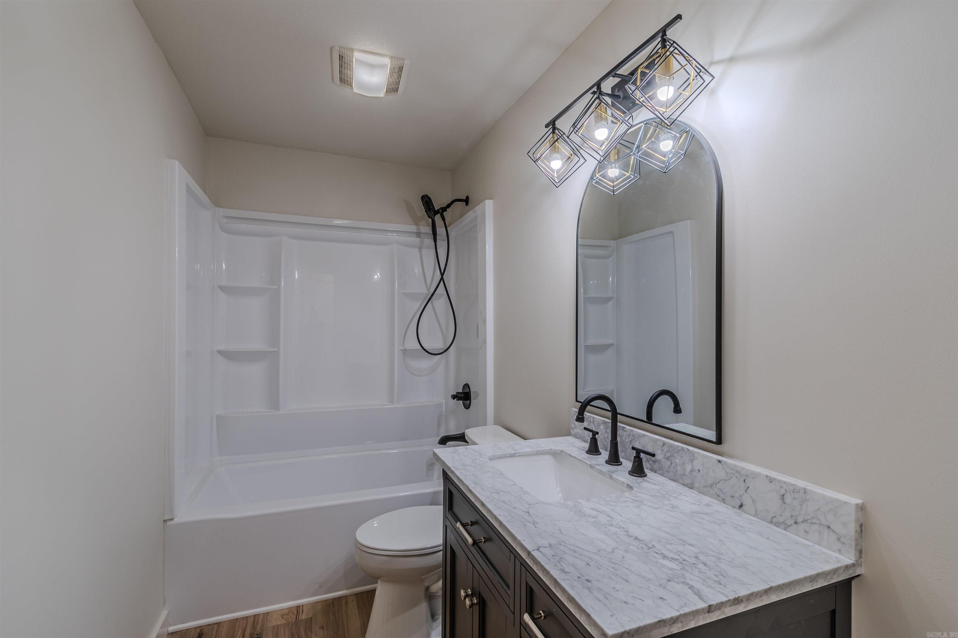 109 Highview Property Photo 14