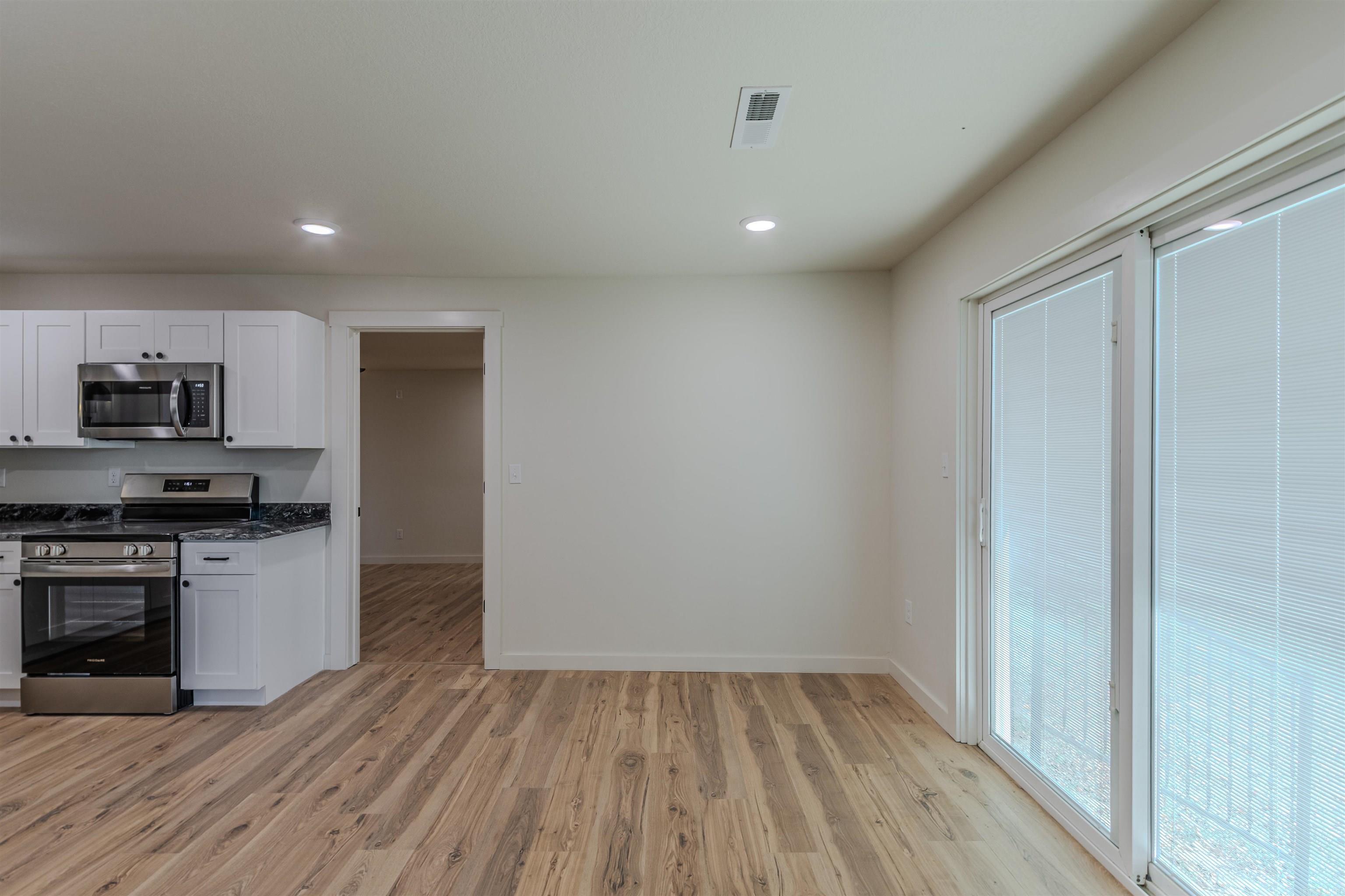 109 Highview Property Photo 18