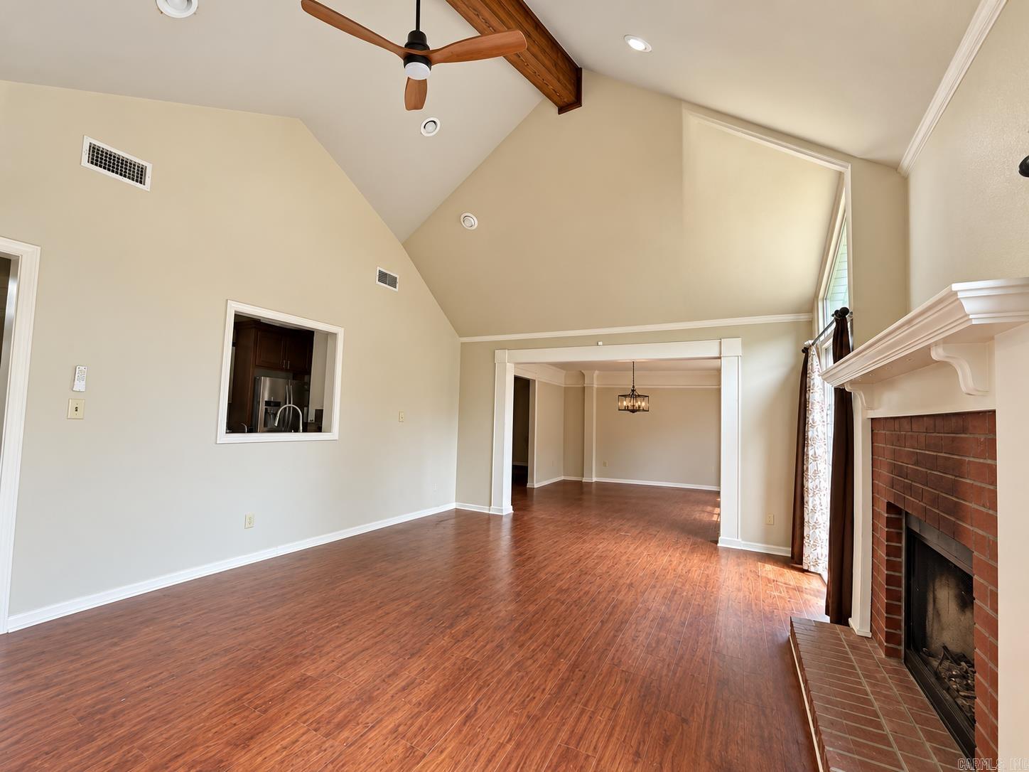 2506 Elaine Street Property Photo 4