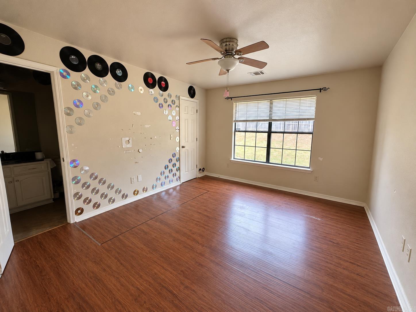 2506 Elaine Street Property Photo 15