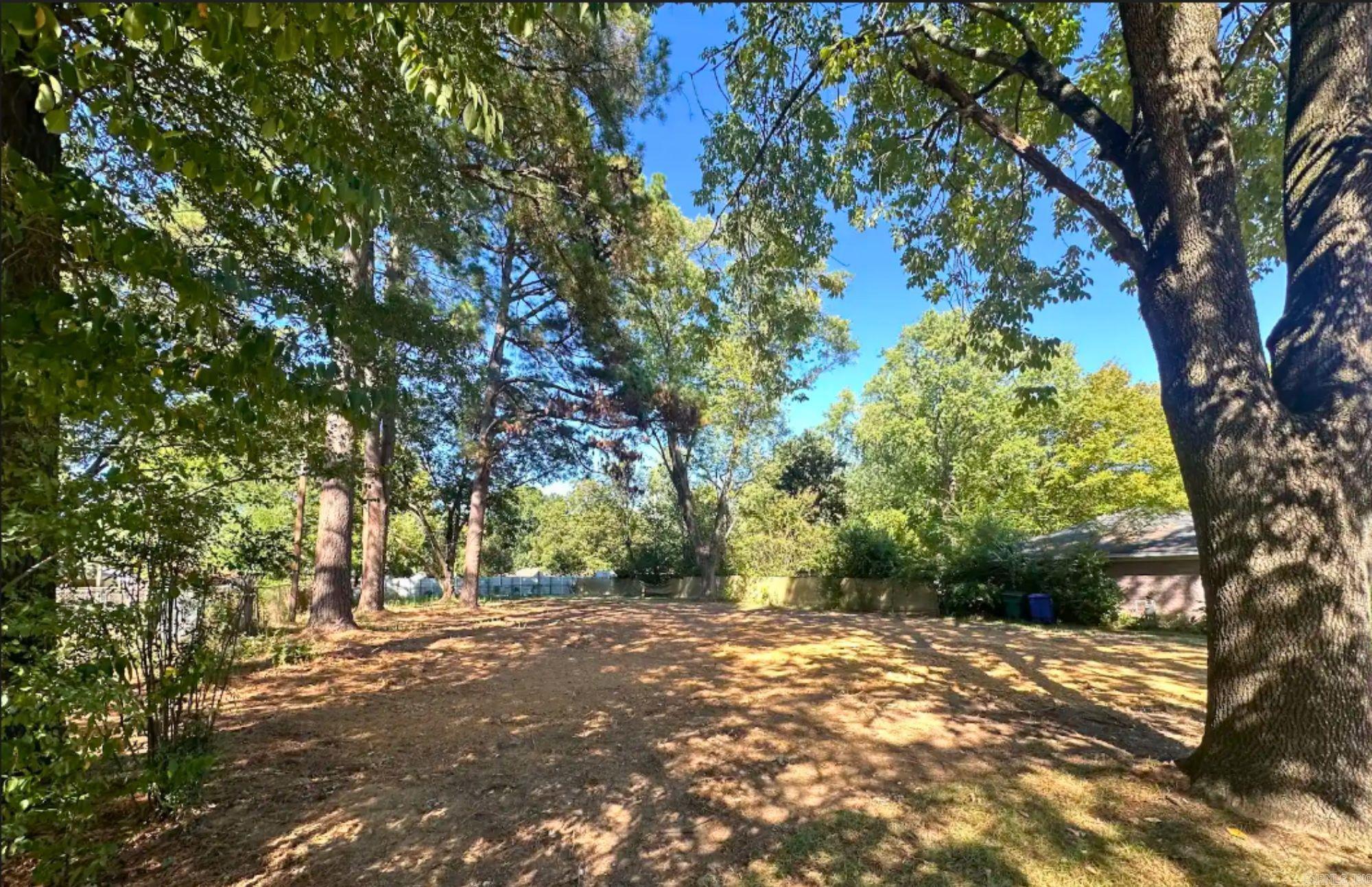 2226 Lee Ave Property Photo 3