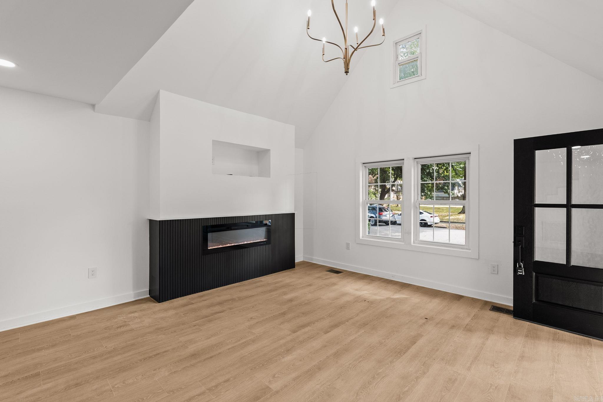 1806 S State Street Property Photo 6