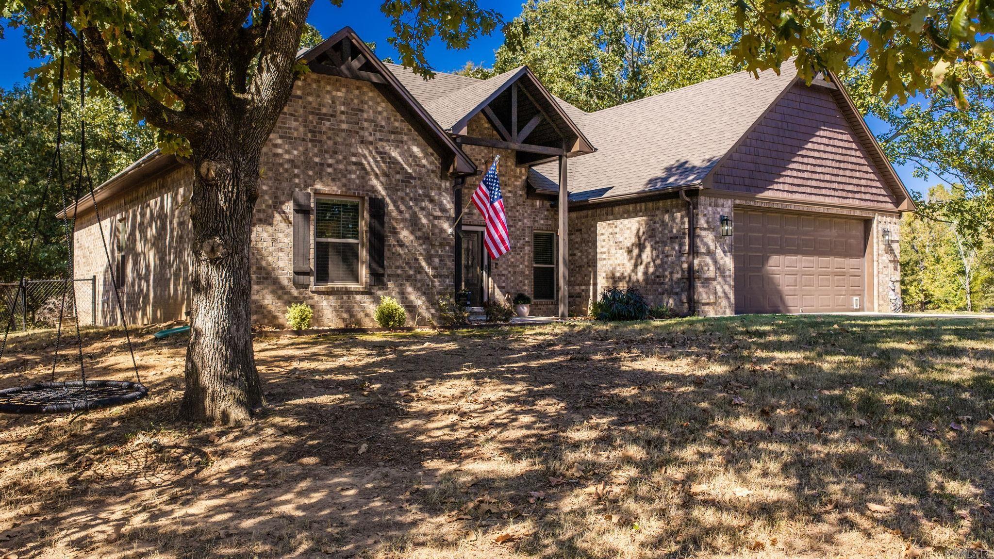 9 N Springhill Lane Property Photo 4