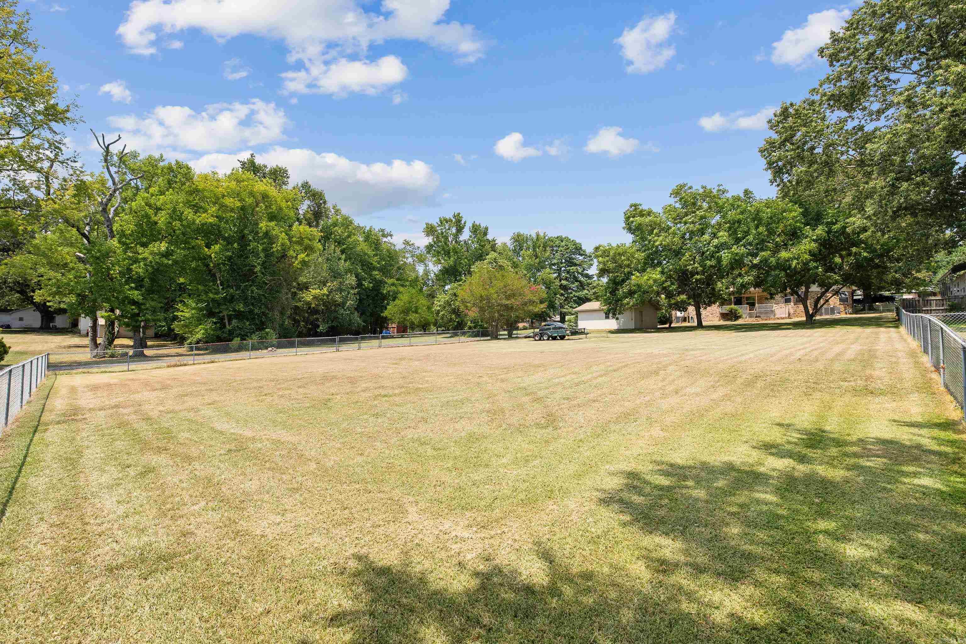 305 Ruth Street Property Photo 4