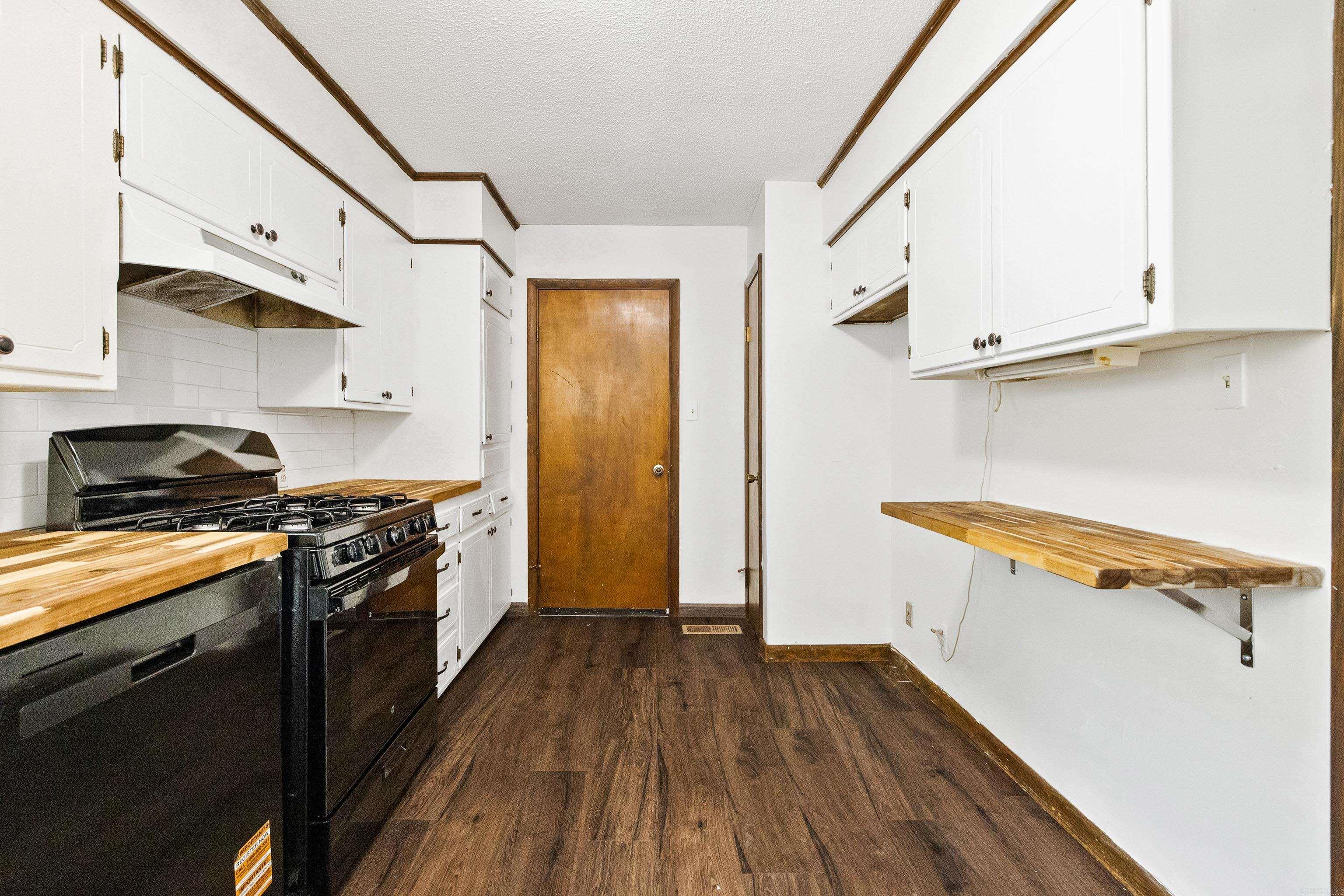 305 Ruth Street Property Photo 9