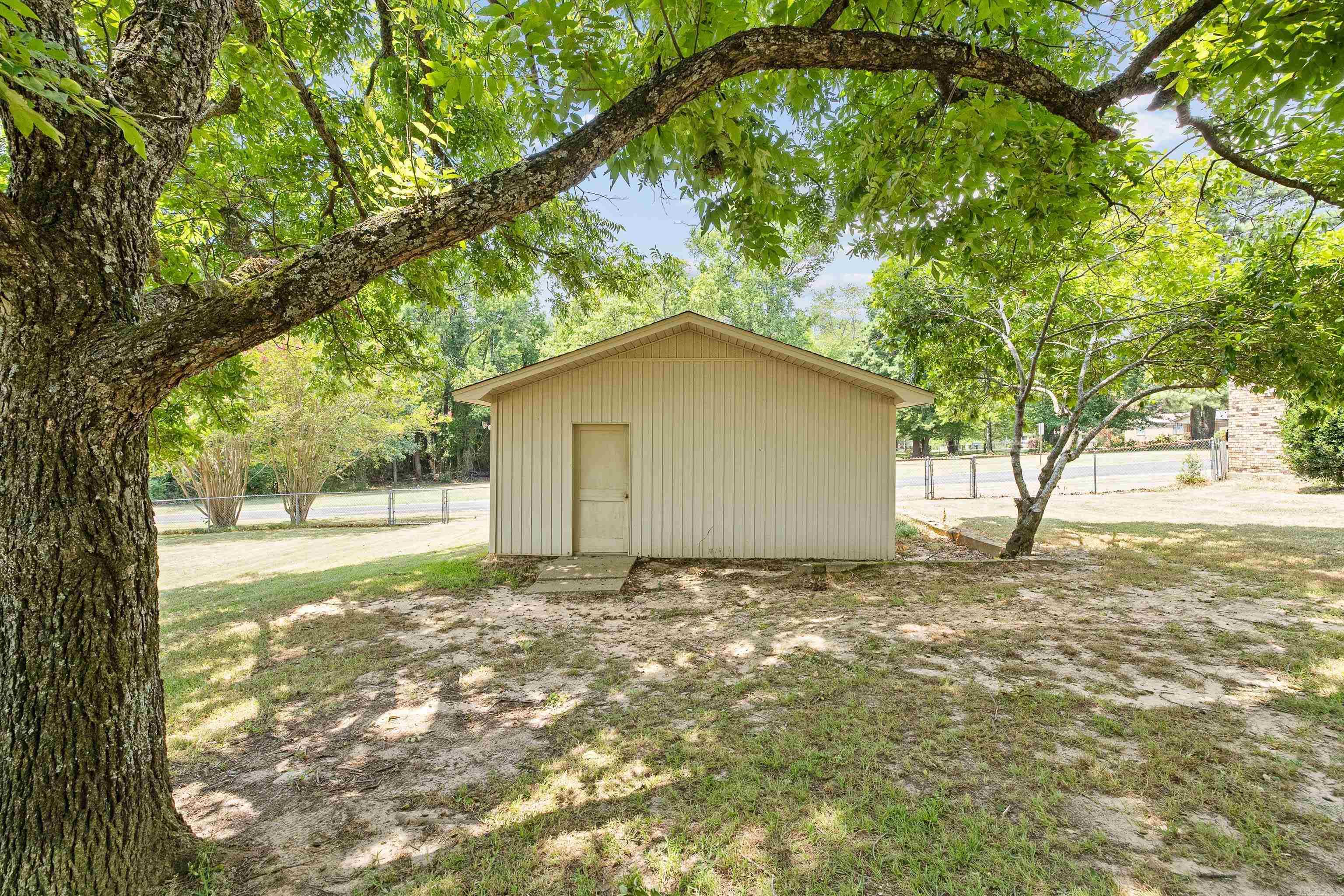 305 Ruth Street Property Photo 31