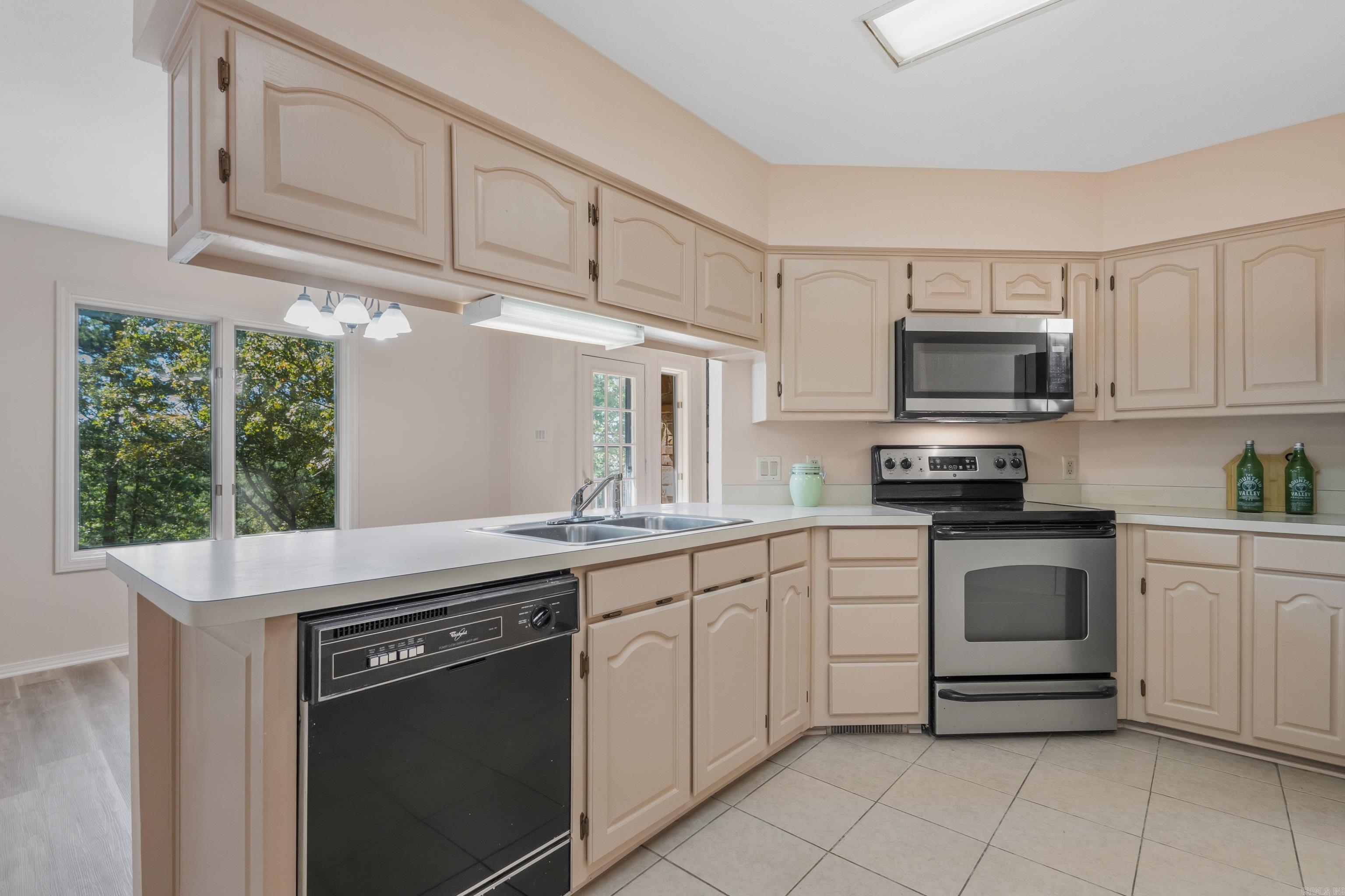 5 Andar Lane Property Photo 14