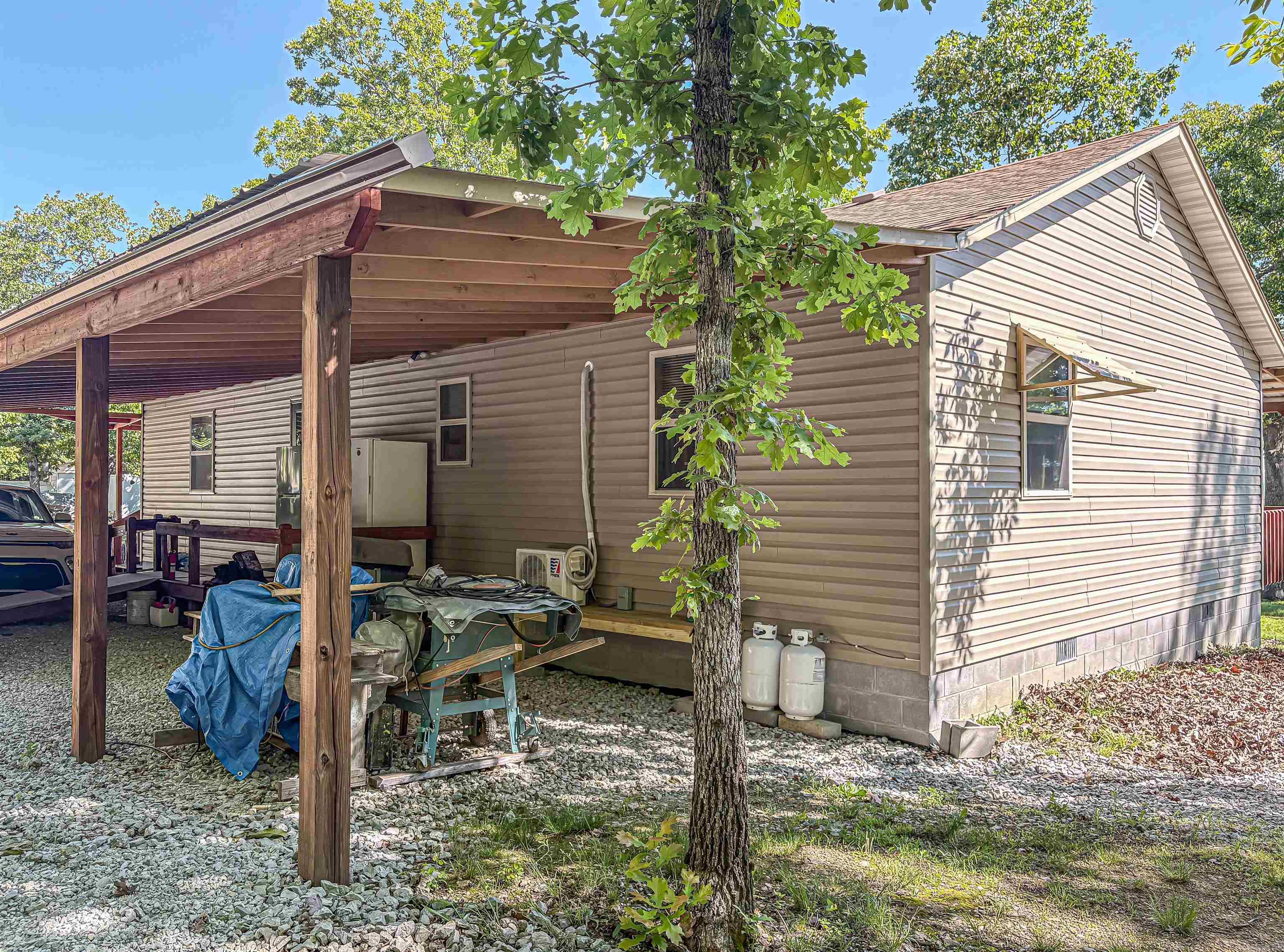 823 Mc 164 Property Photo 11