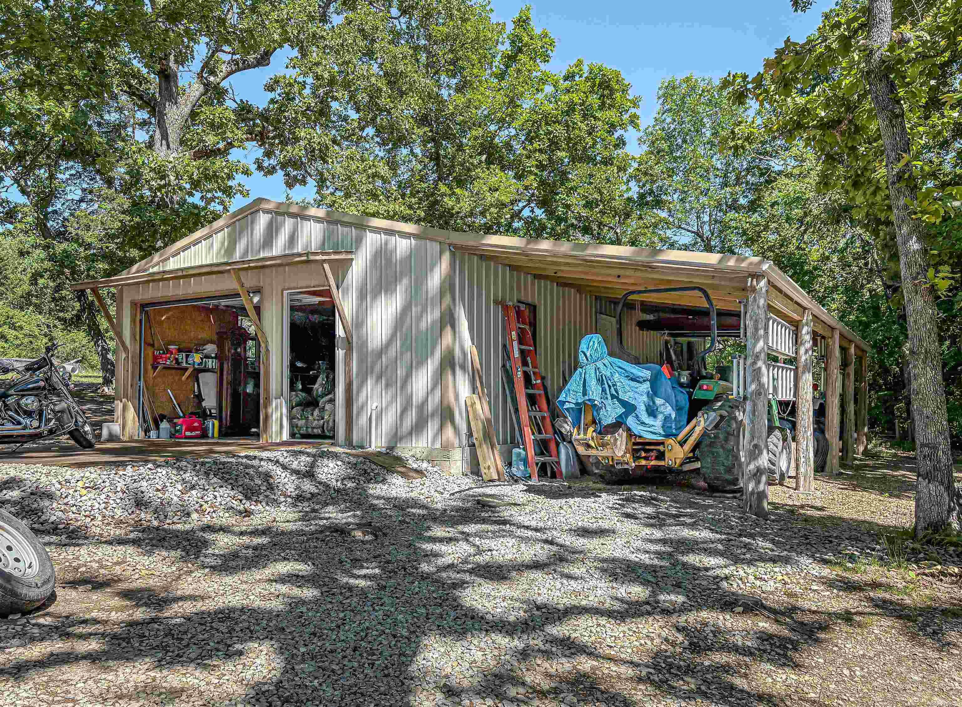 823 Mc 164 Property Photo 15