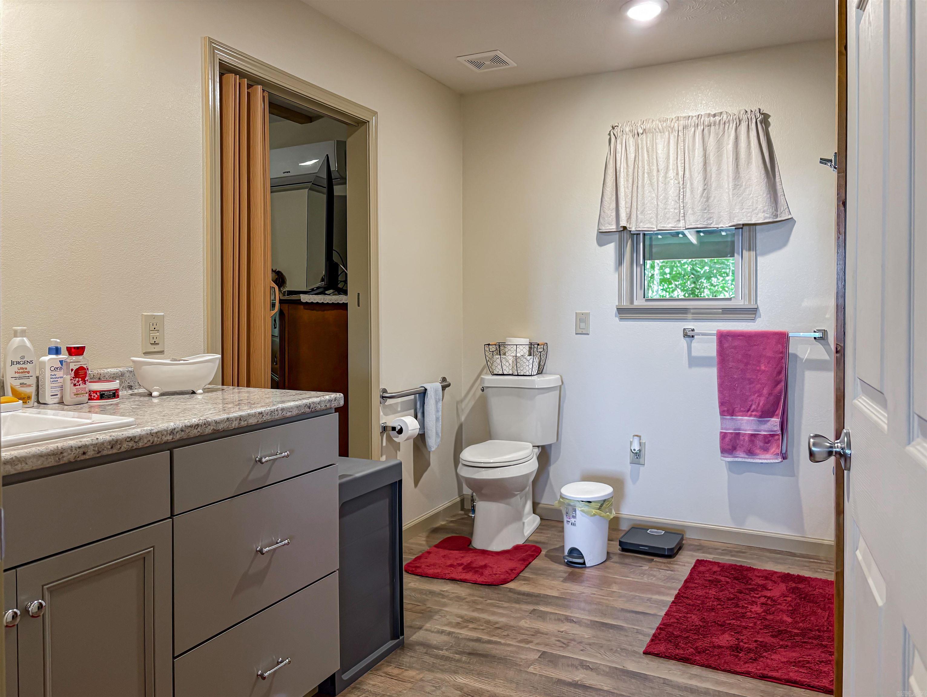 823 Mc 164 Property Photo 29