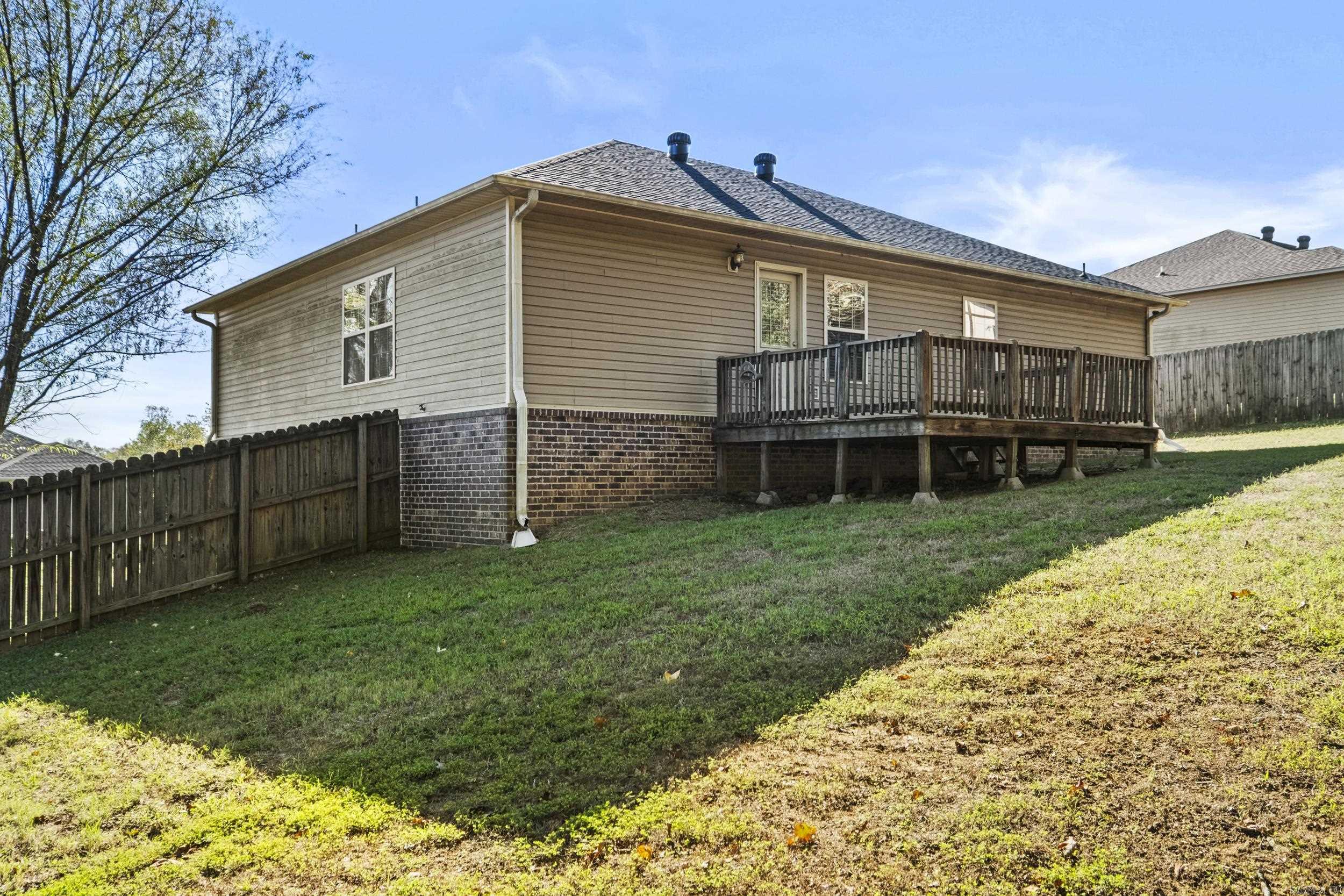 324 Weathering Lane Property Photo 6