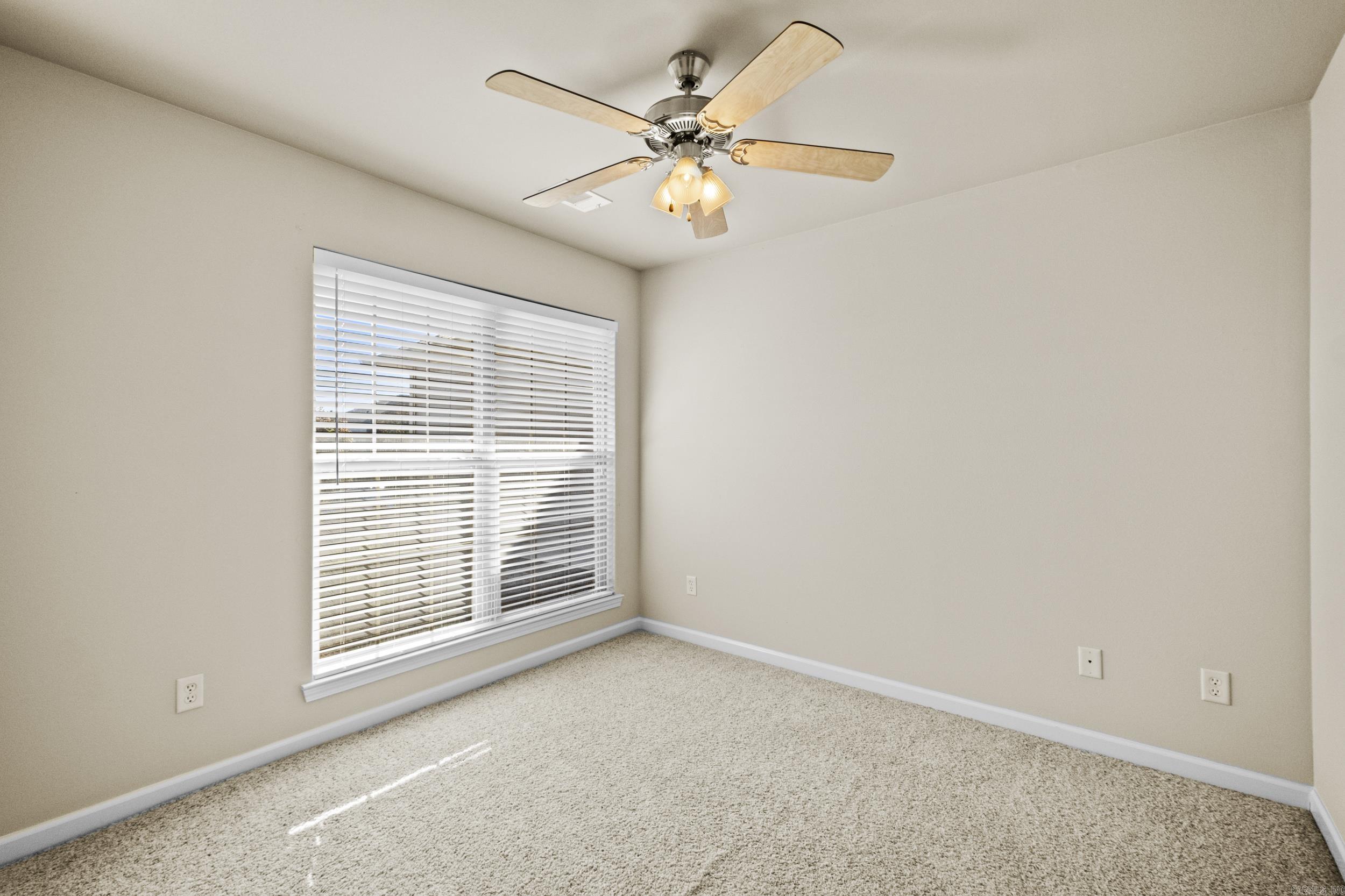 324 Weathering Lane Property Photo 19