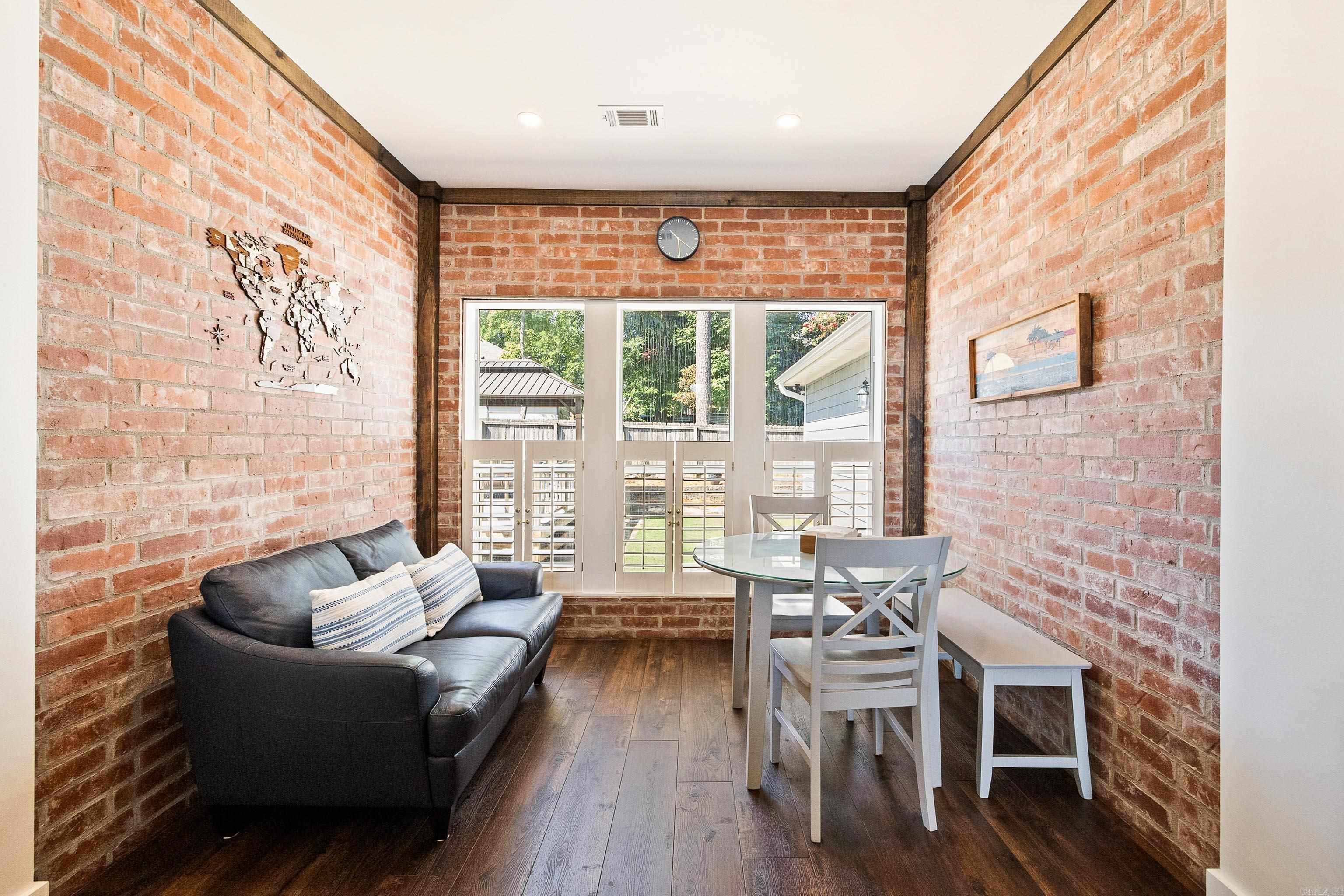 5 Saint Thomas Court Property Photo 8