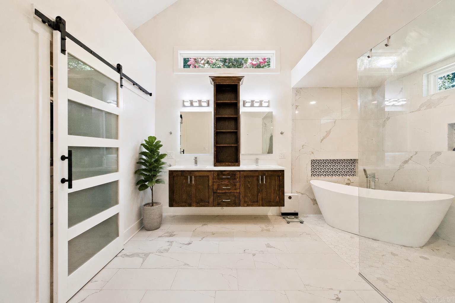 5 Saint Thomas Court Property Photo 11