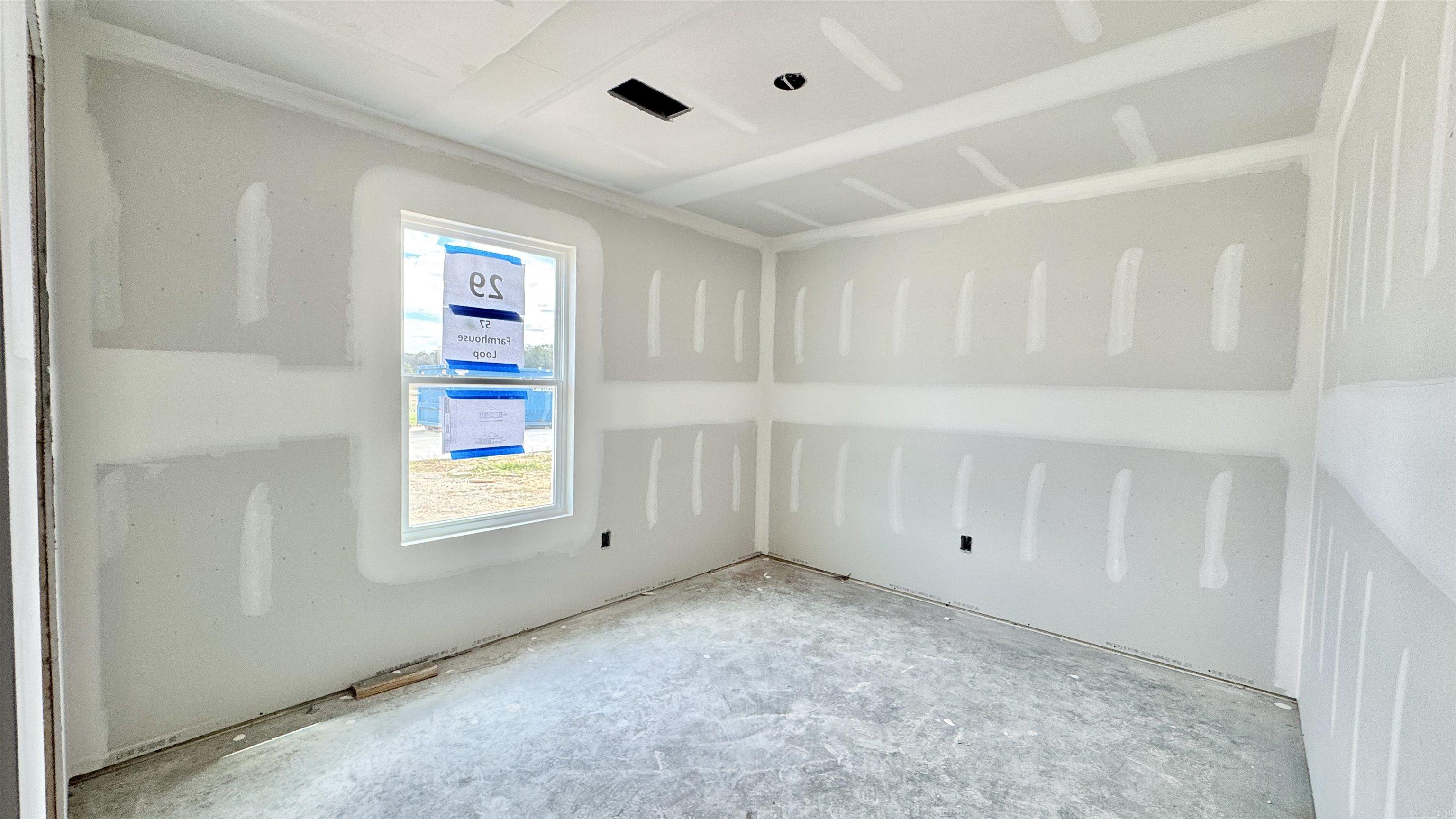 57 Farmhouse Loop Property Photo 8