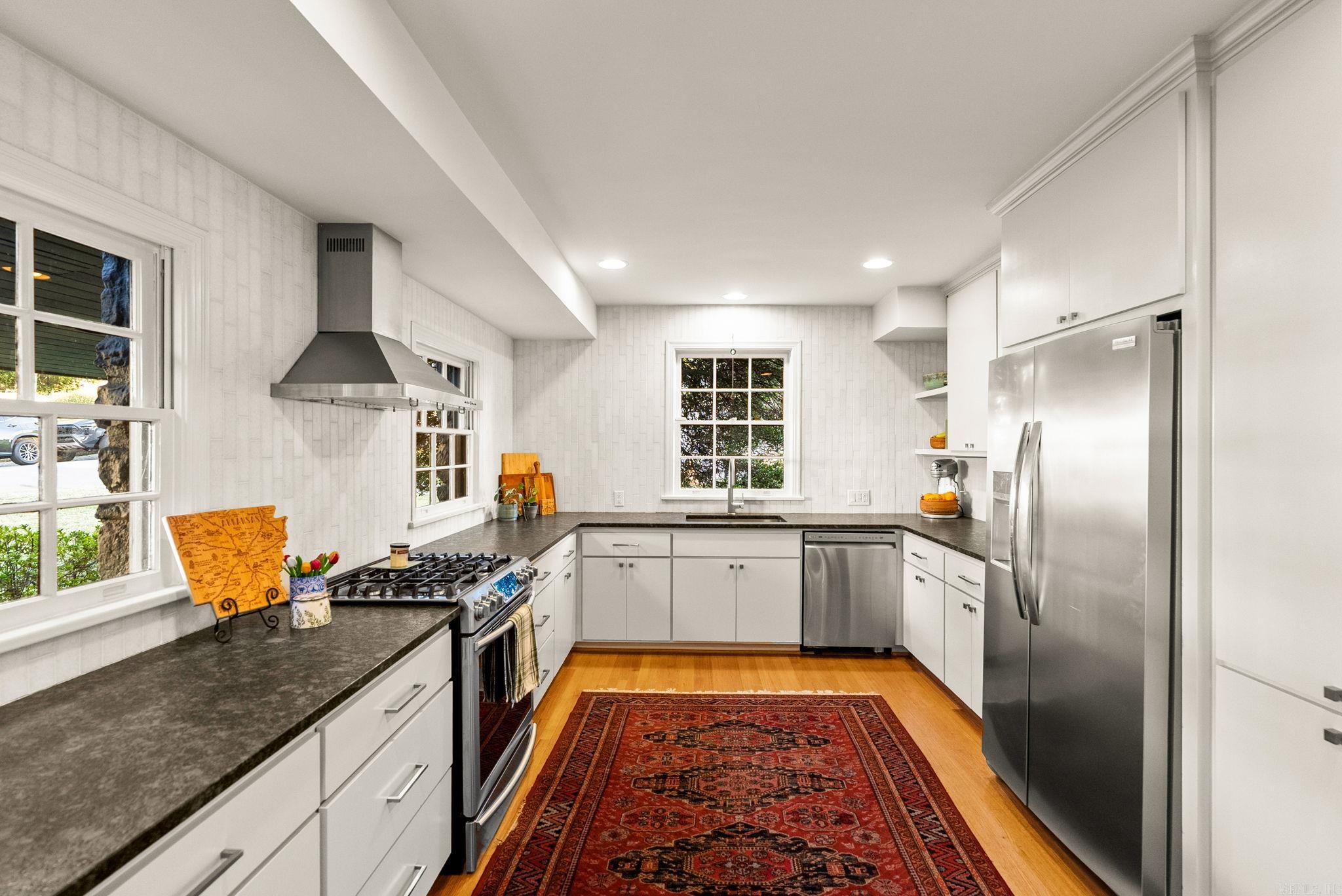 8 Lenon Drive Property Photo 15