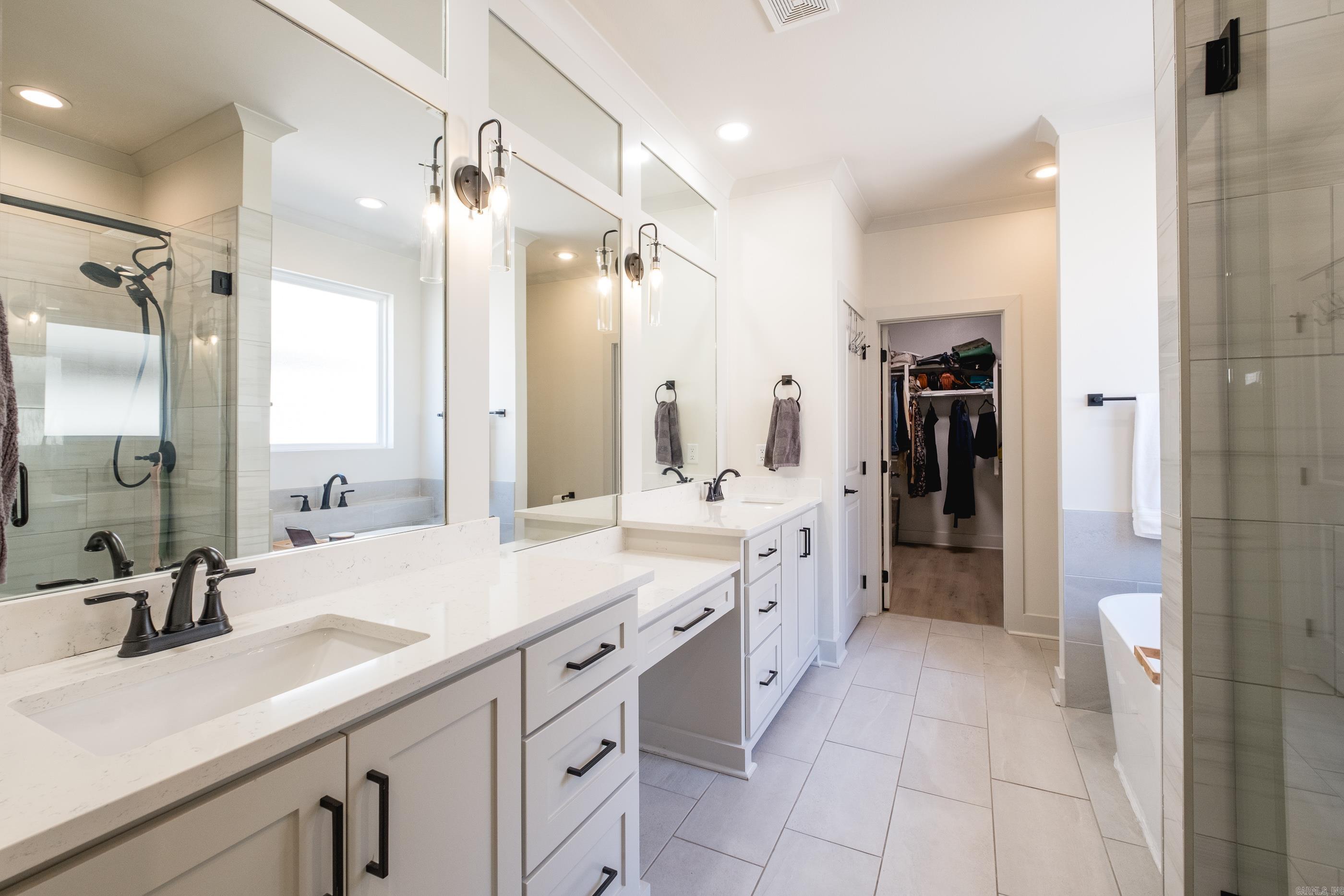 346 Fletcher Loop Property Photo 24