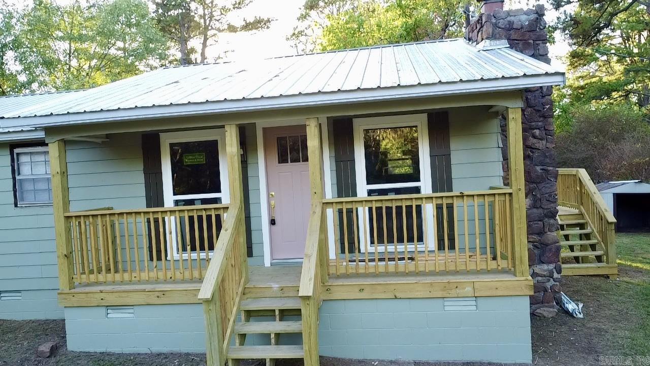 1684 County Road 3550 Property Photo 2