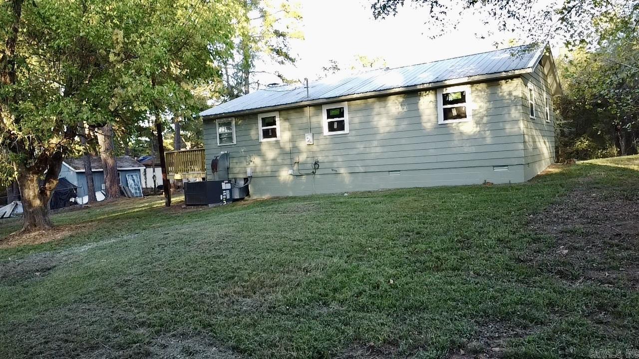 1684 County Road 3550 Property Photo 4