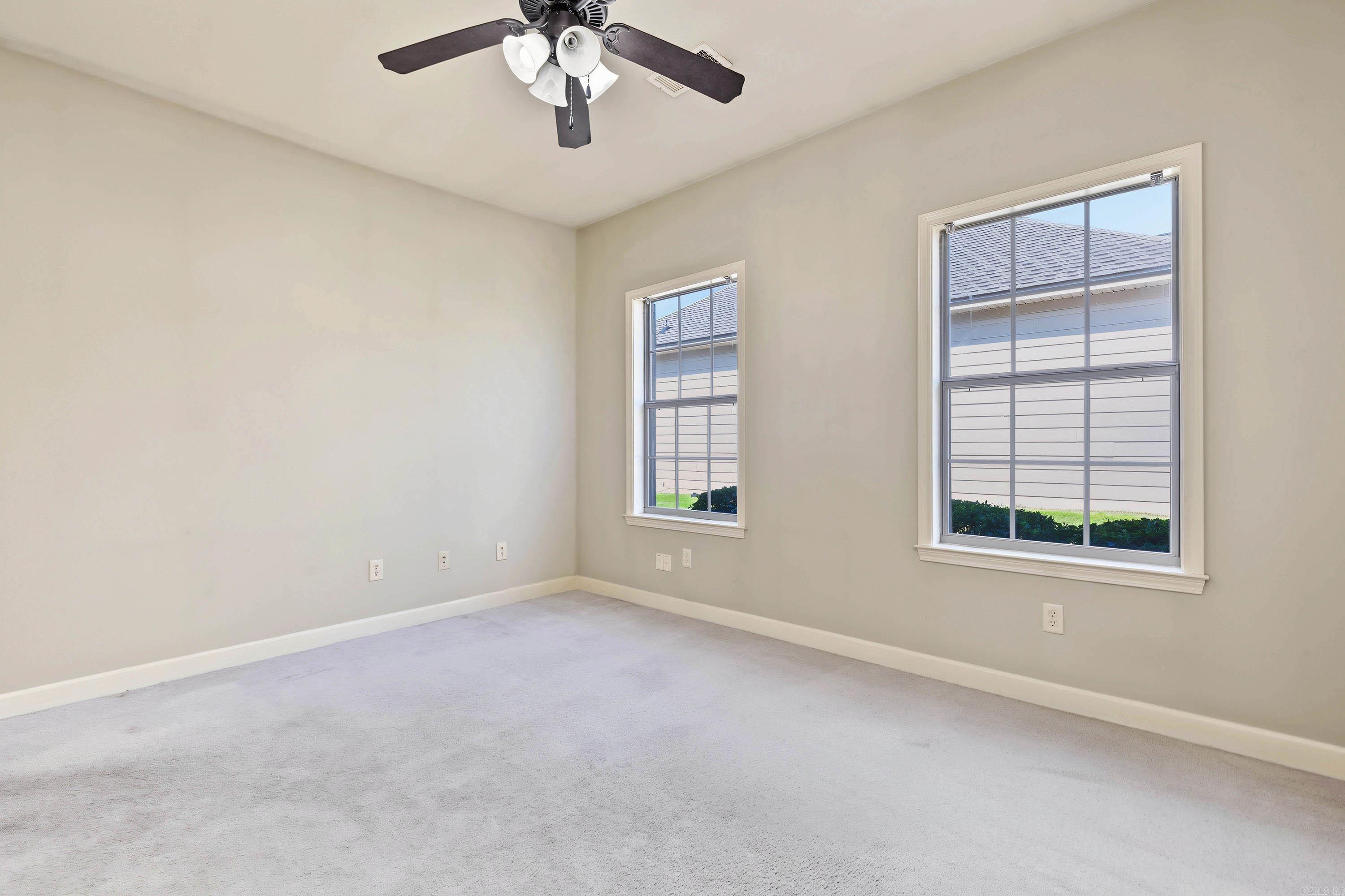 1306 Stagecoach Village Property Photo 20