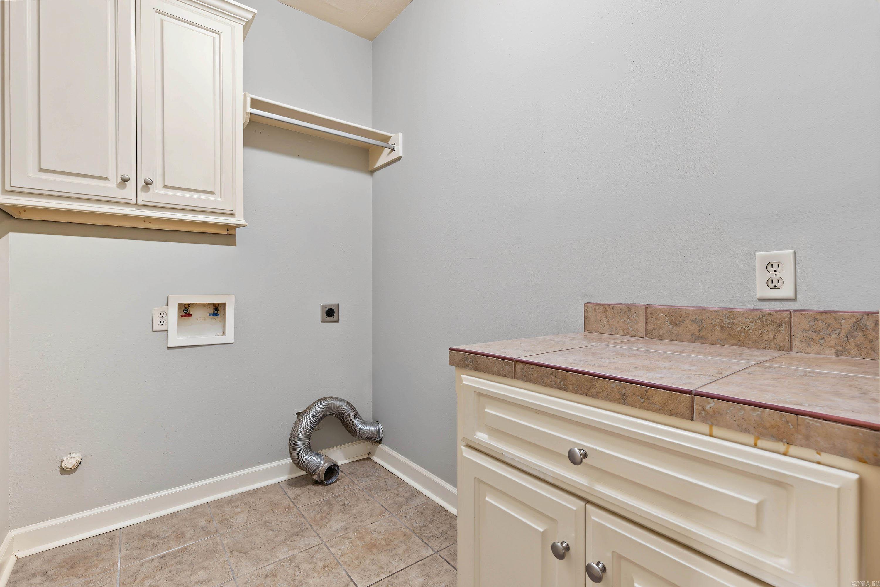 1306 Stagecoach Village Property Photo 24