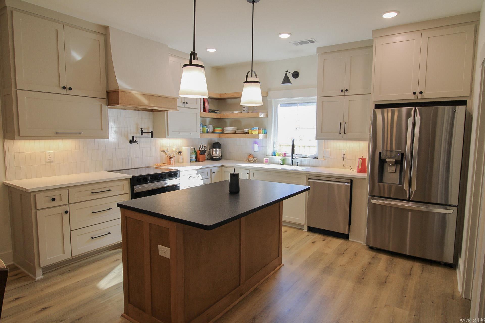 5 Songbird Cove Property Photo 4