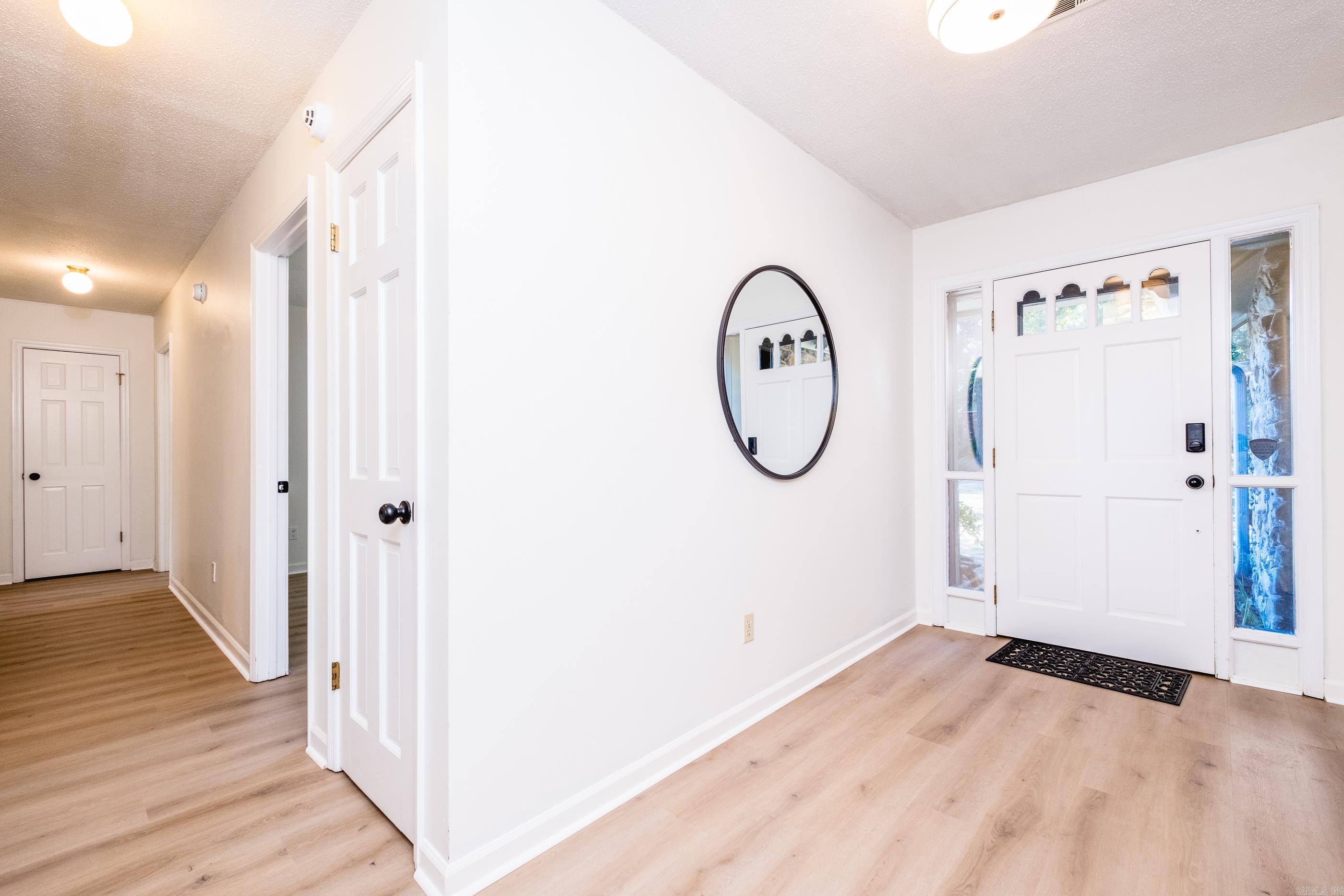 11004 Dogwood Cove Property Photo 5