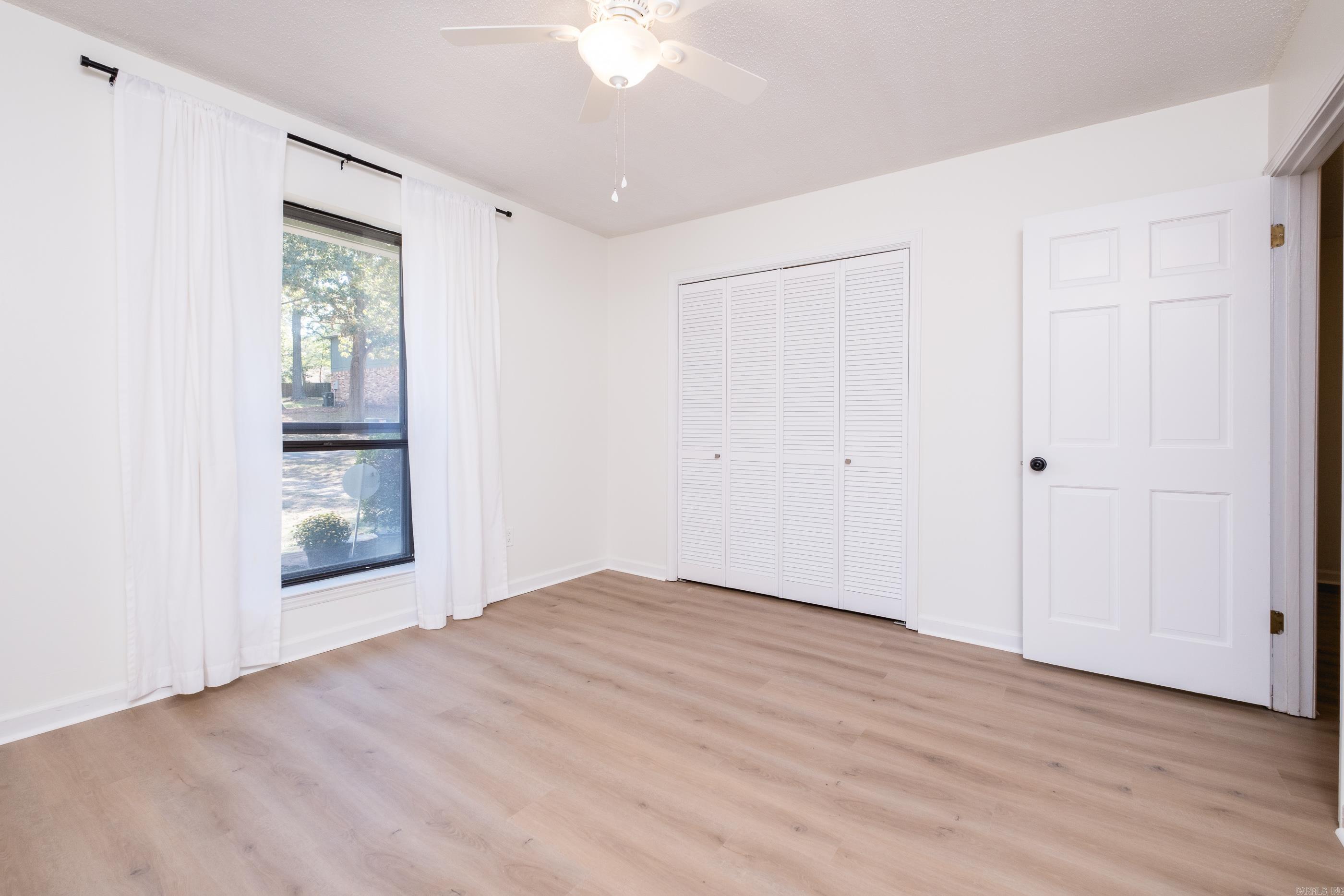 11004 Dogwood Cove Property Photo 24