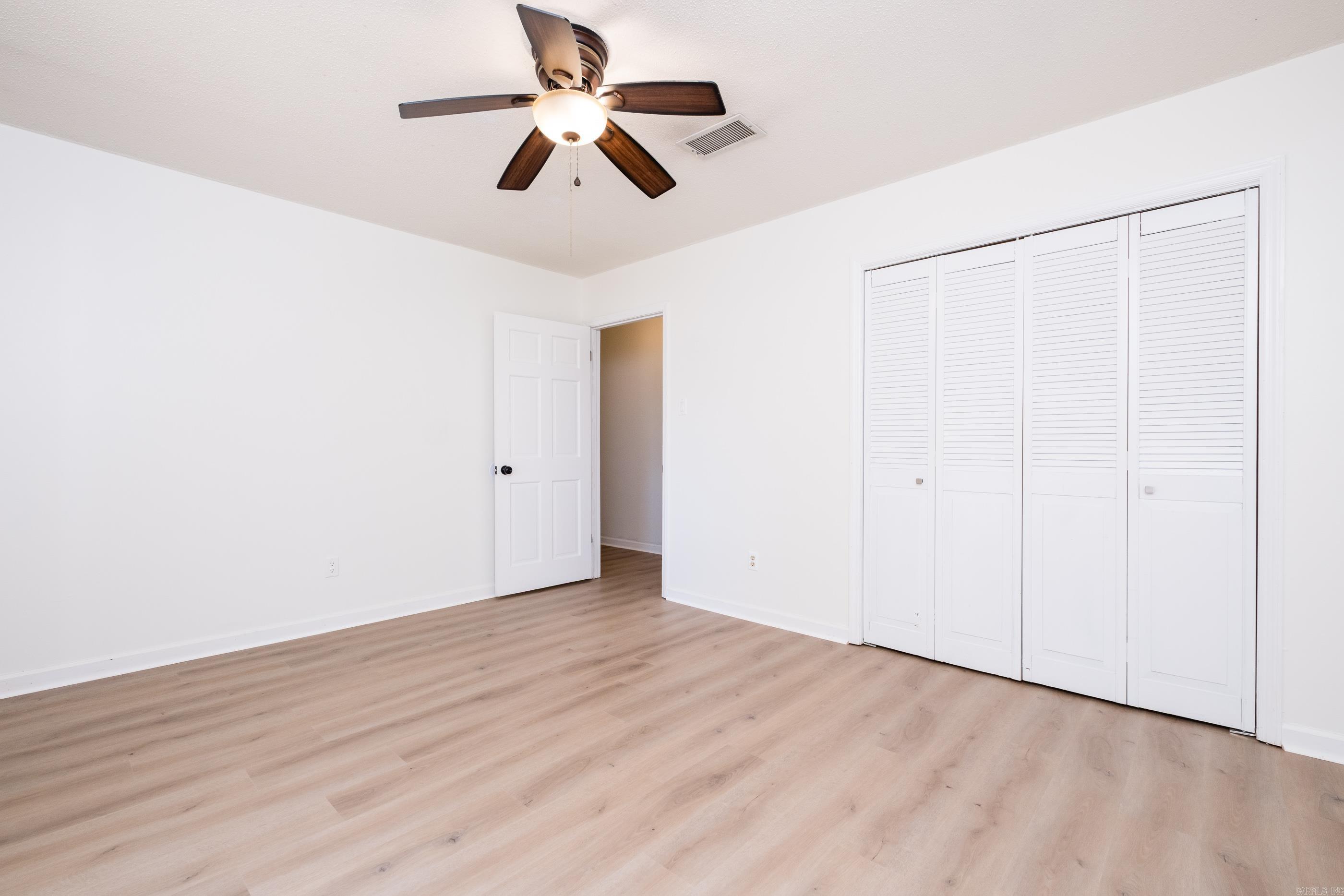 11004 Dogwood Cove Property Photo 28