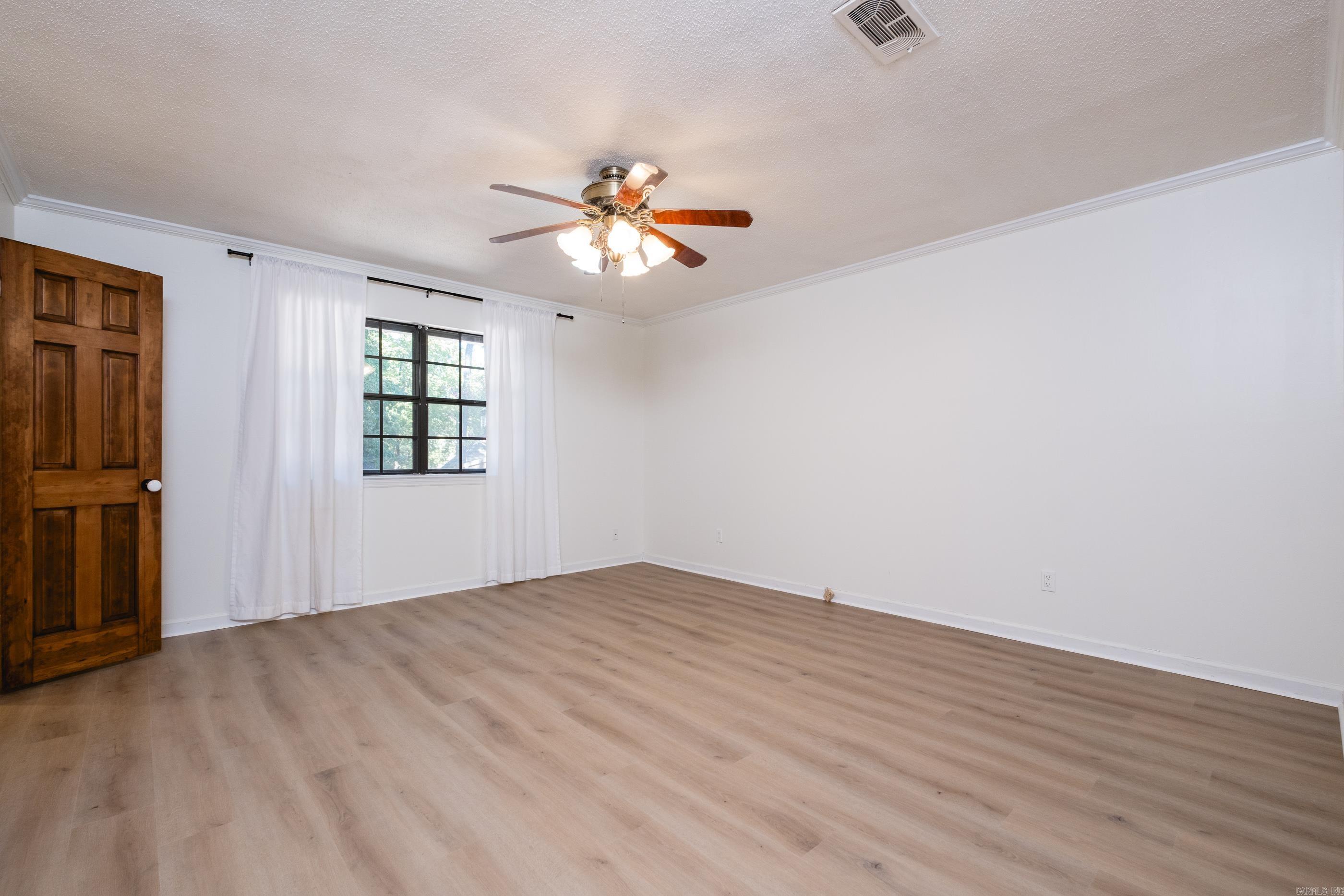11004 Dogwood Cove Property Photo 30
