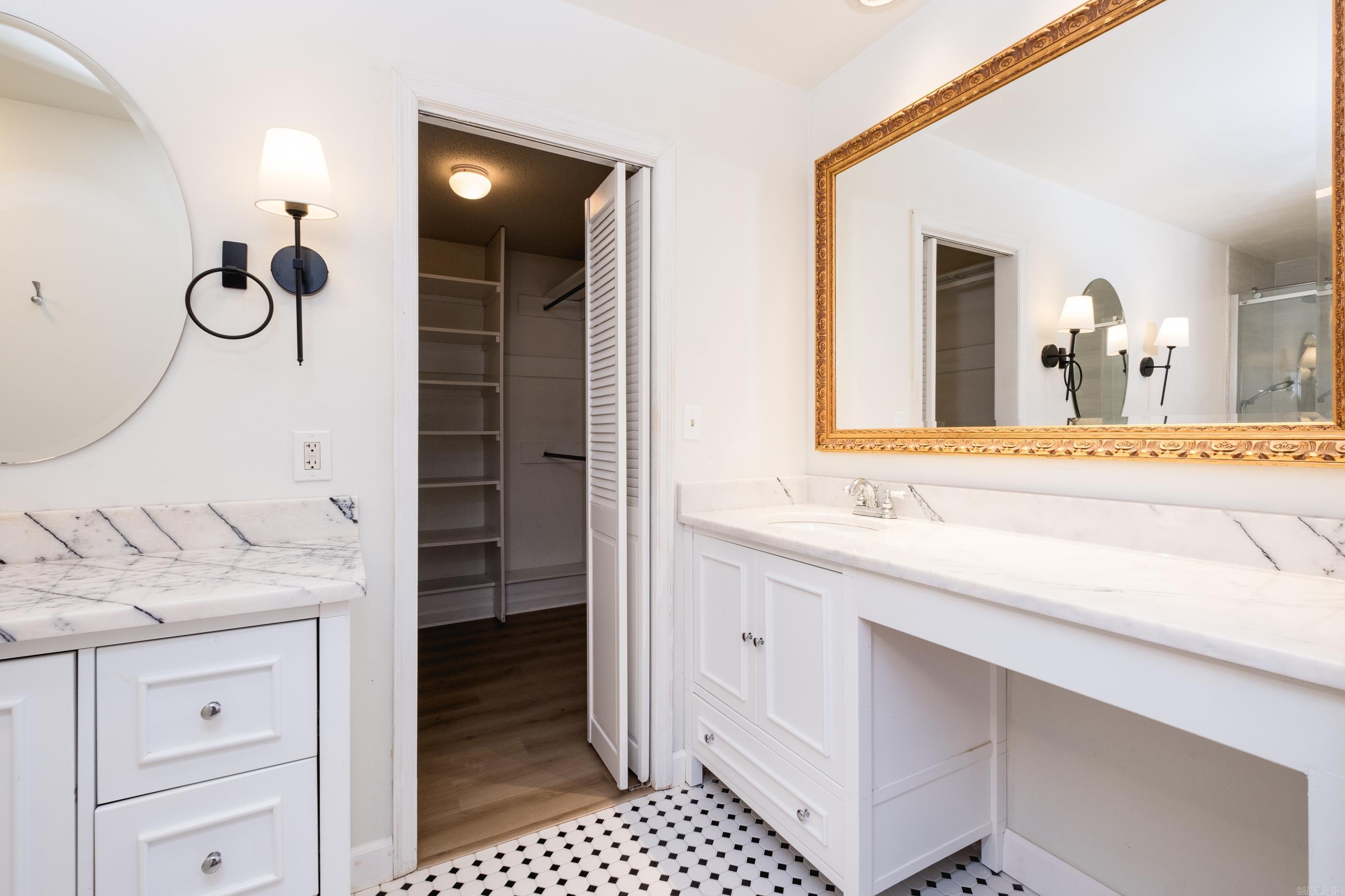 11004 Dogwood Cove Property Photo 34
