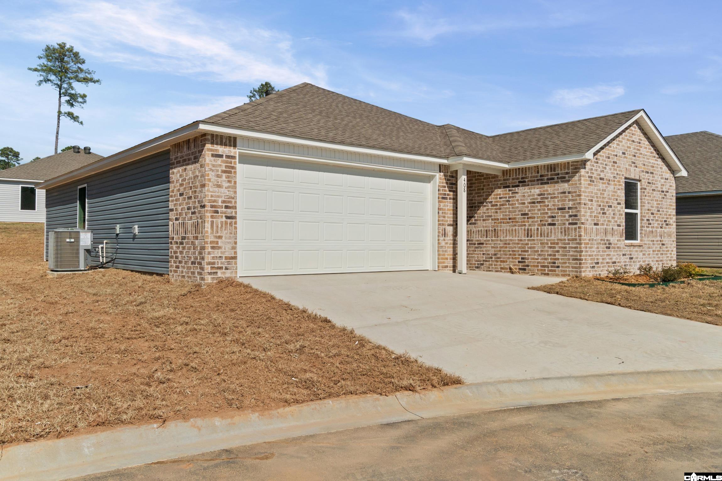 408 Mistflower Cove Property Photo 3