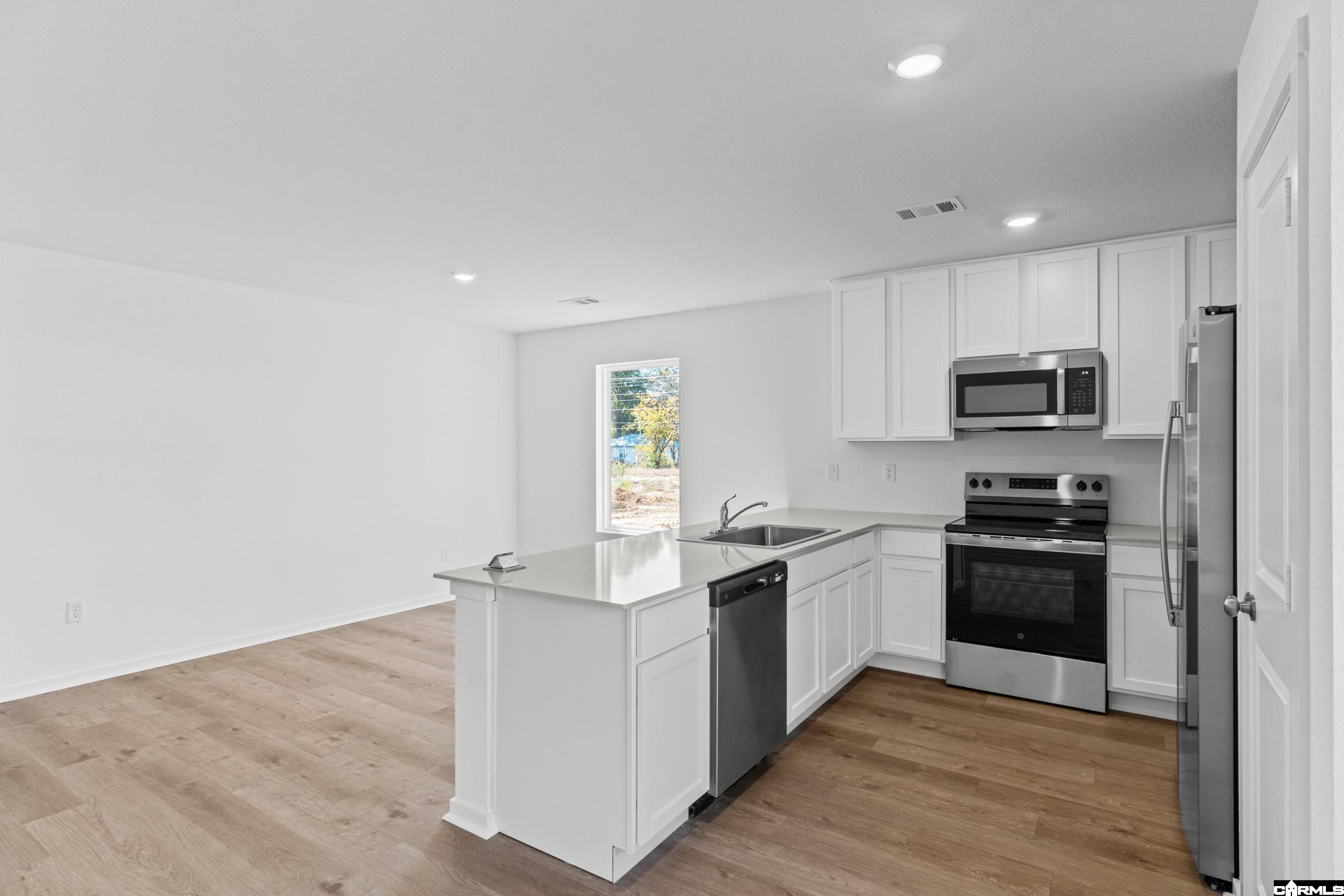 408 Mistflower Cove Property Photo 15