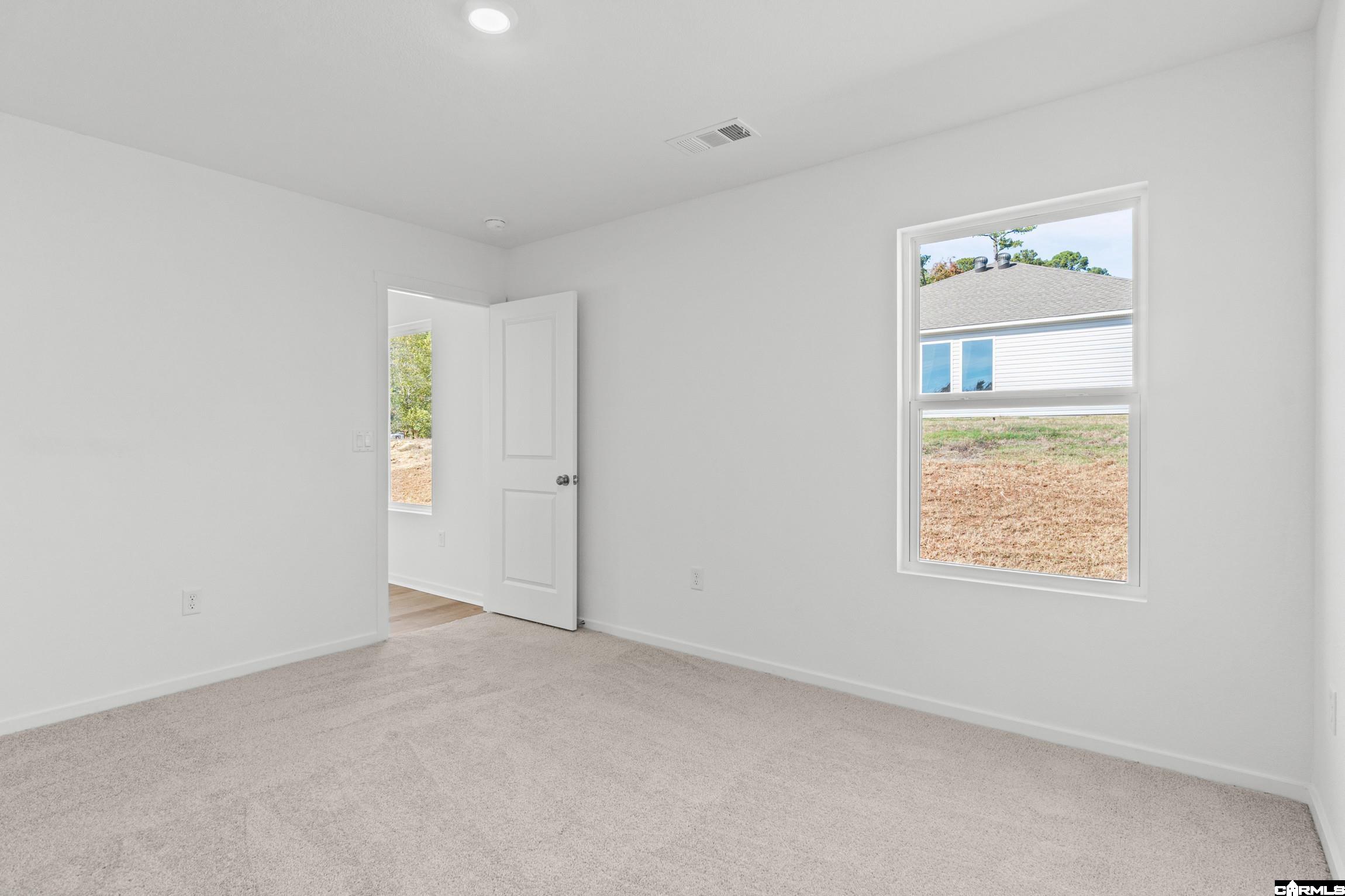 408 Mistflower Cove Property Photo 19