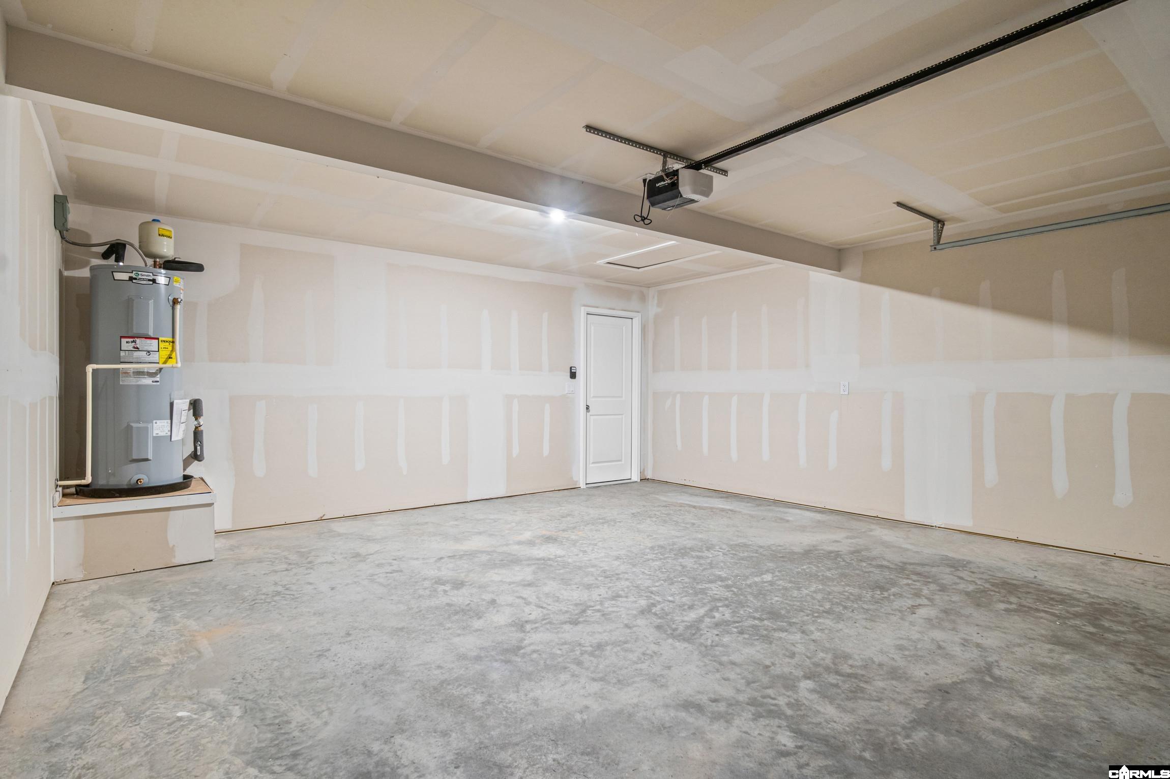 408 Mistflower Cove Property Photo 29