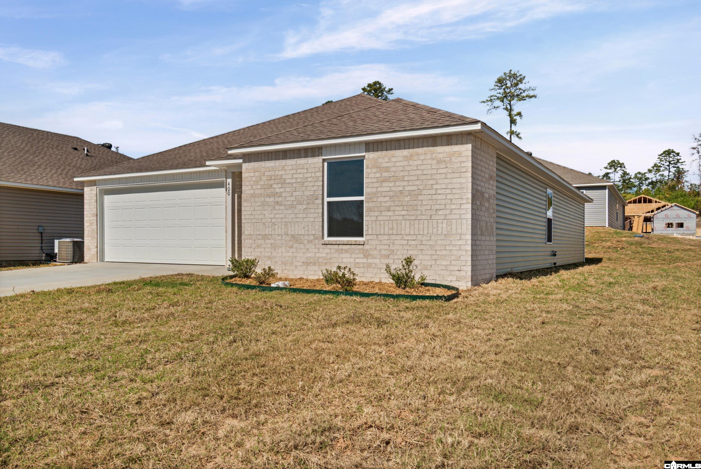 400 Mistflower Cove Property Photo 4