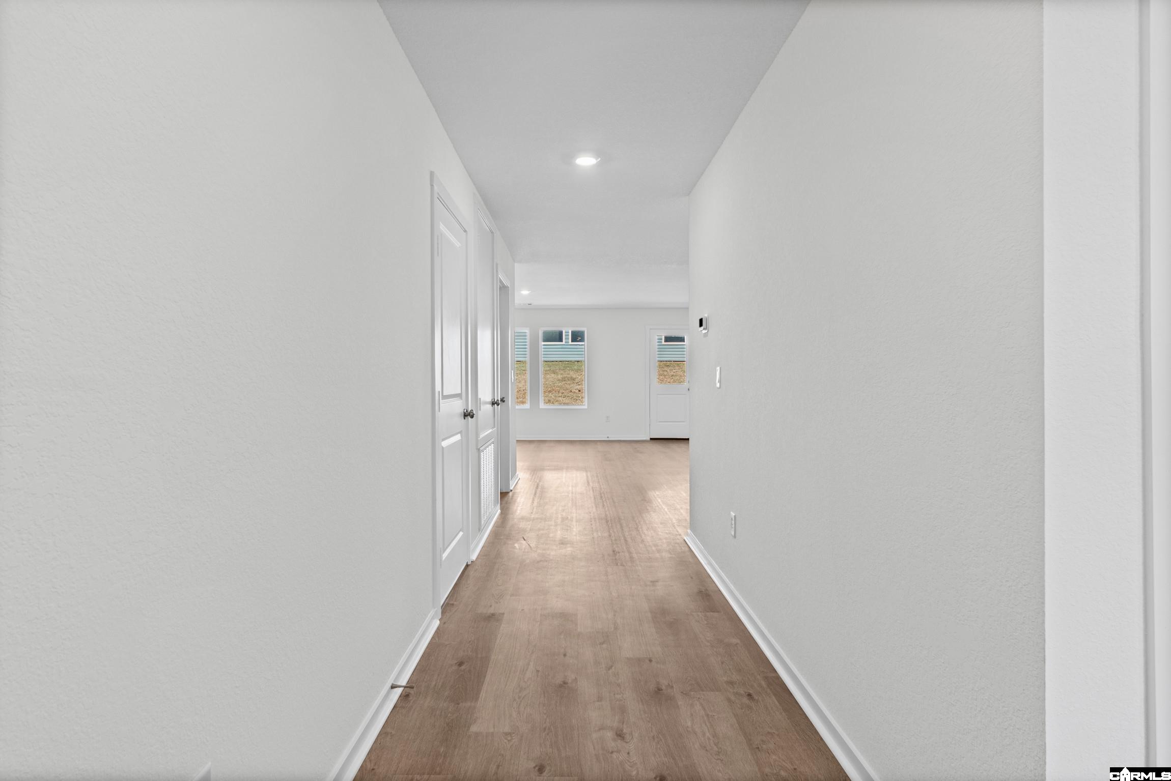 400 Mistflower Cove Property Photo 6