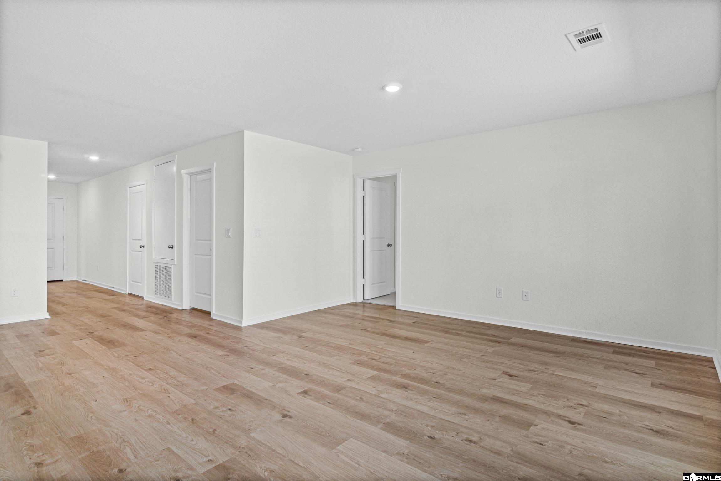 400 Mistflower Cove Property Photo 10