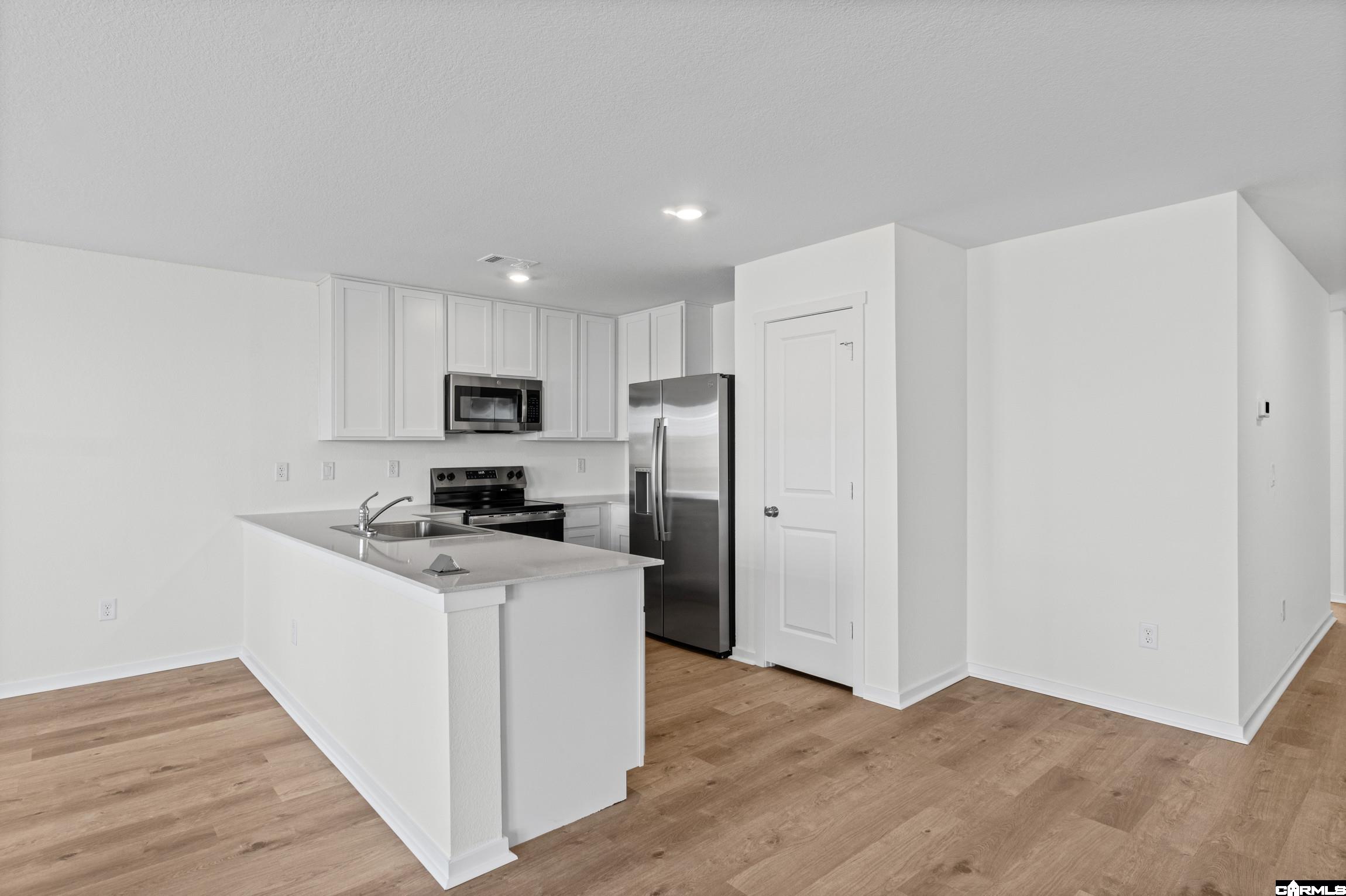 400 Mistflower Cove Property Photo 11
